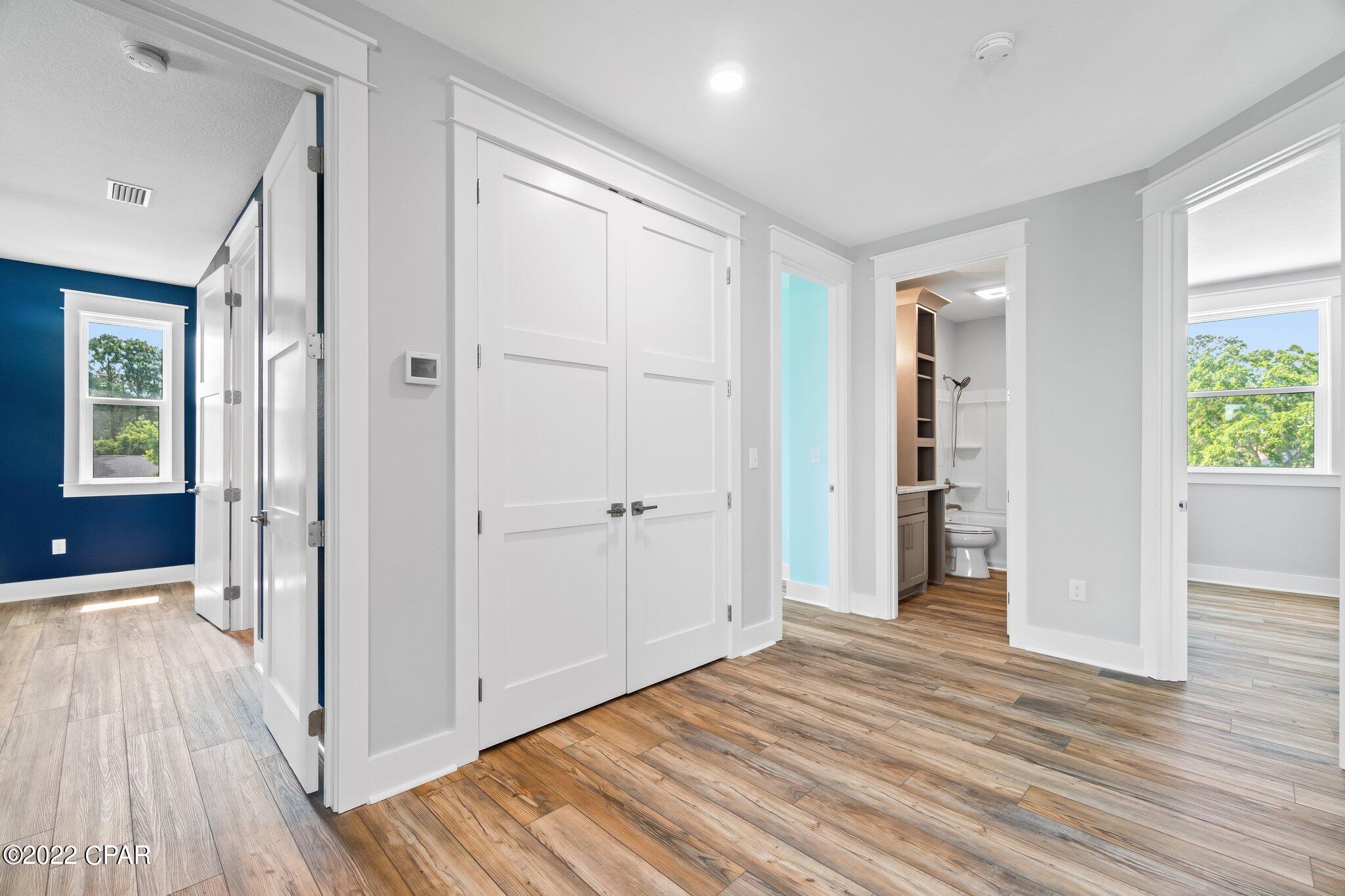 Colony Club - Residential