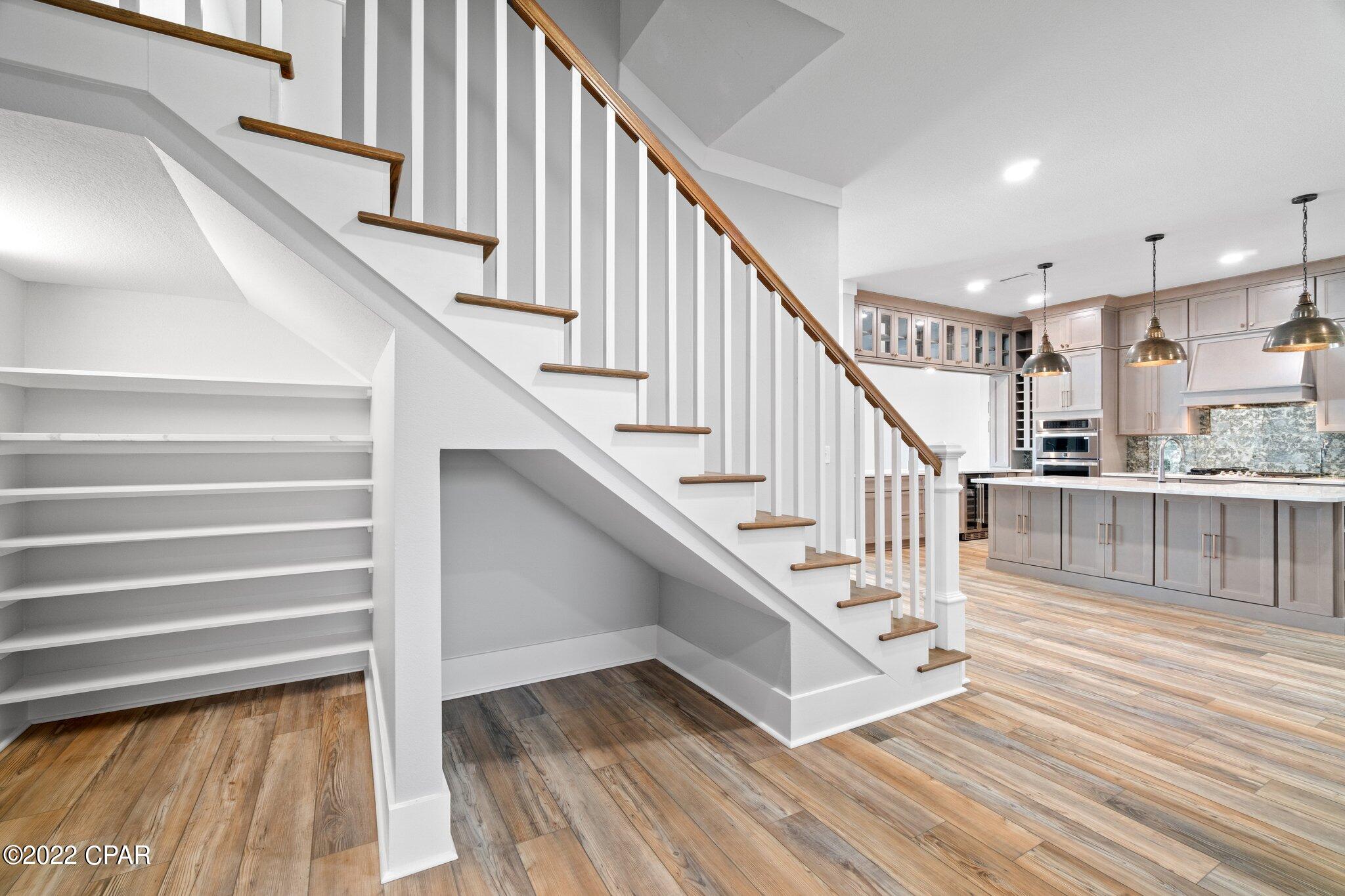 Colony Club - Residential