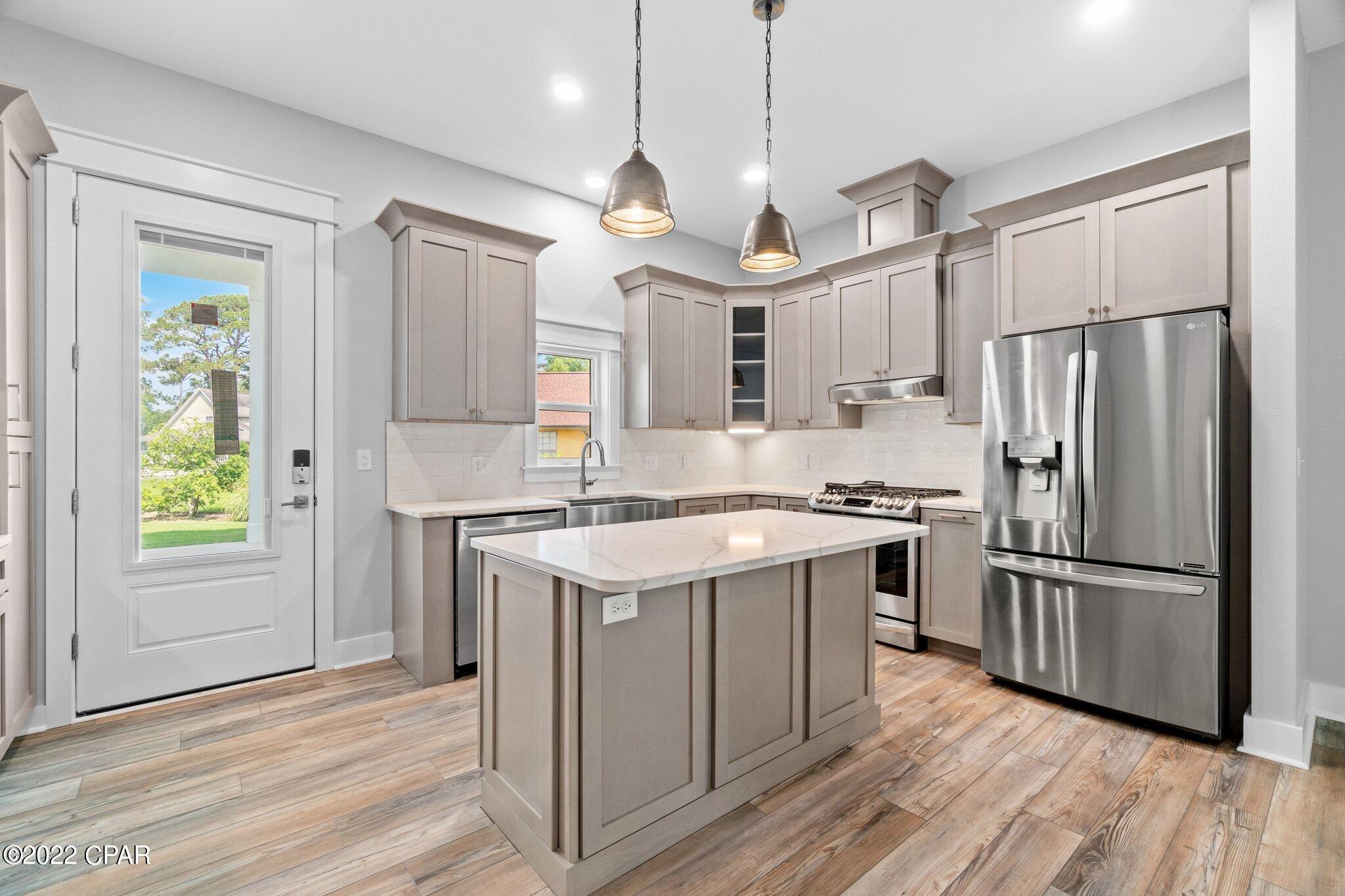 Colony Club - Residential