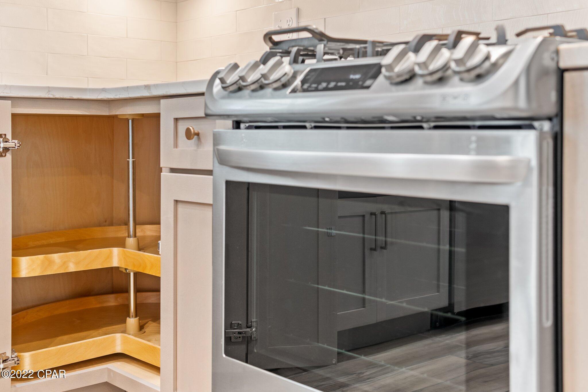 Colony Club - Residential