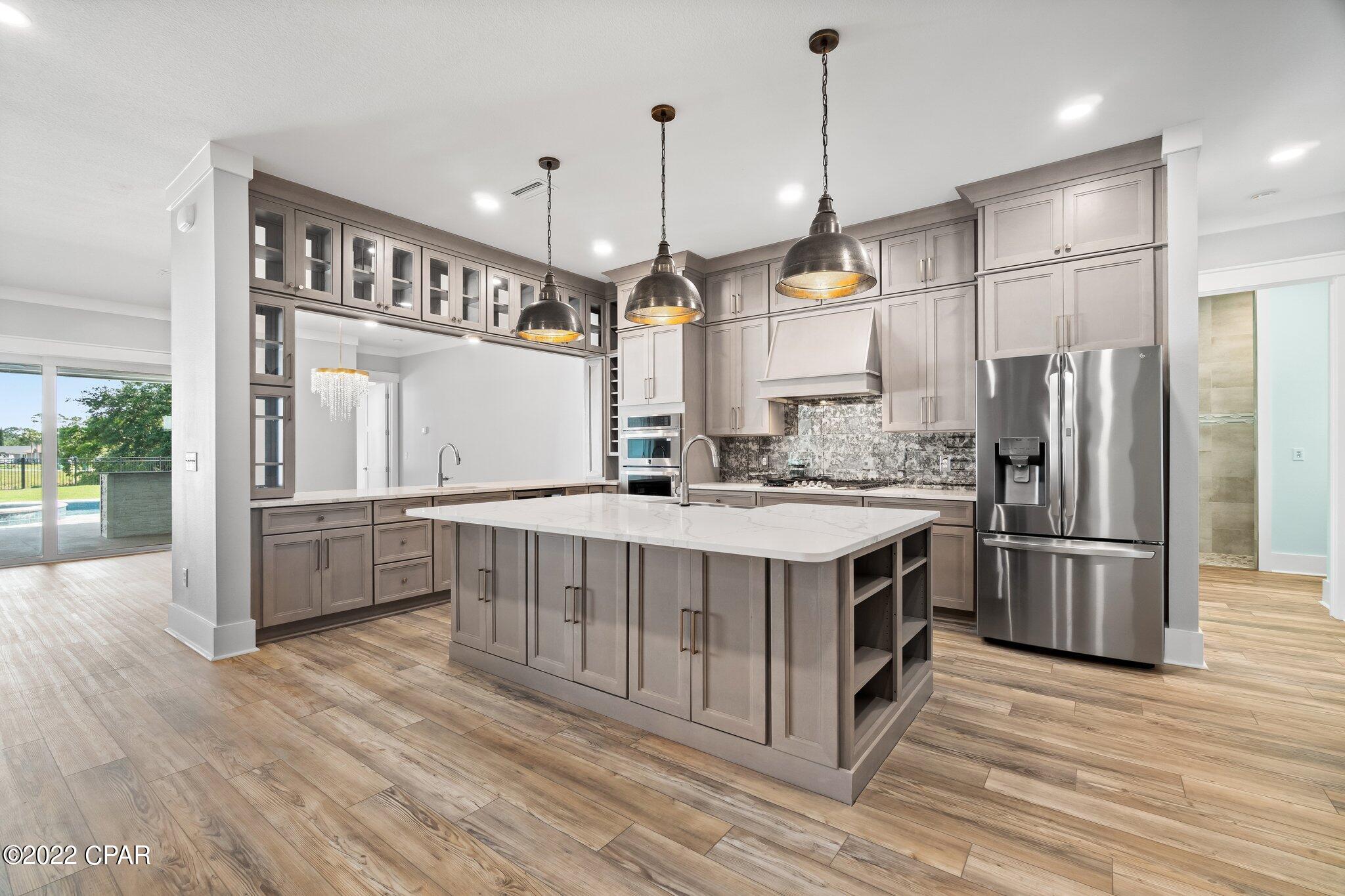 Colony Club - Residential