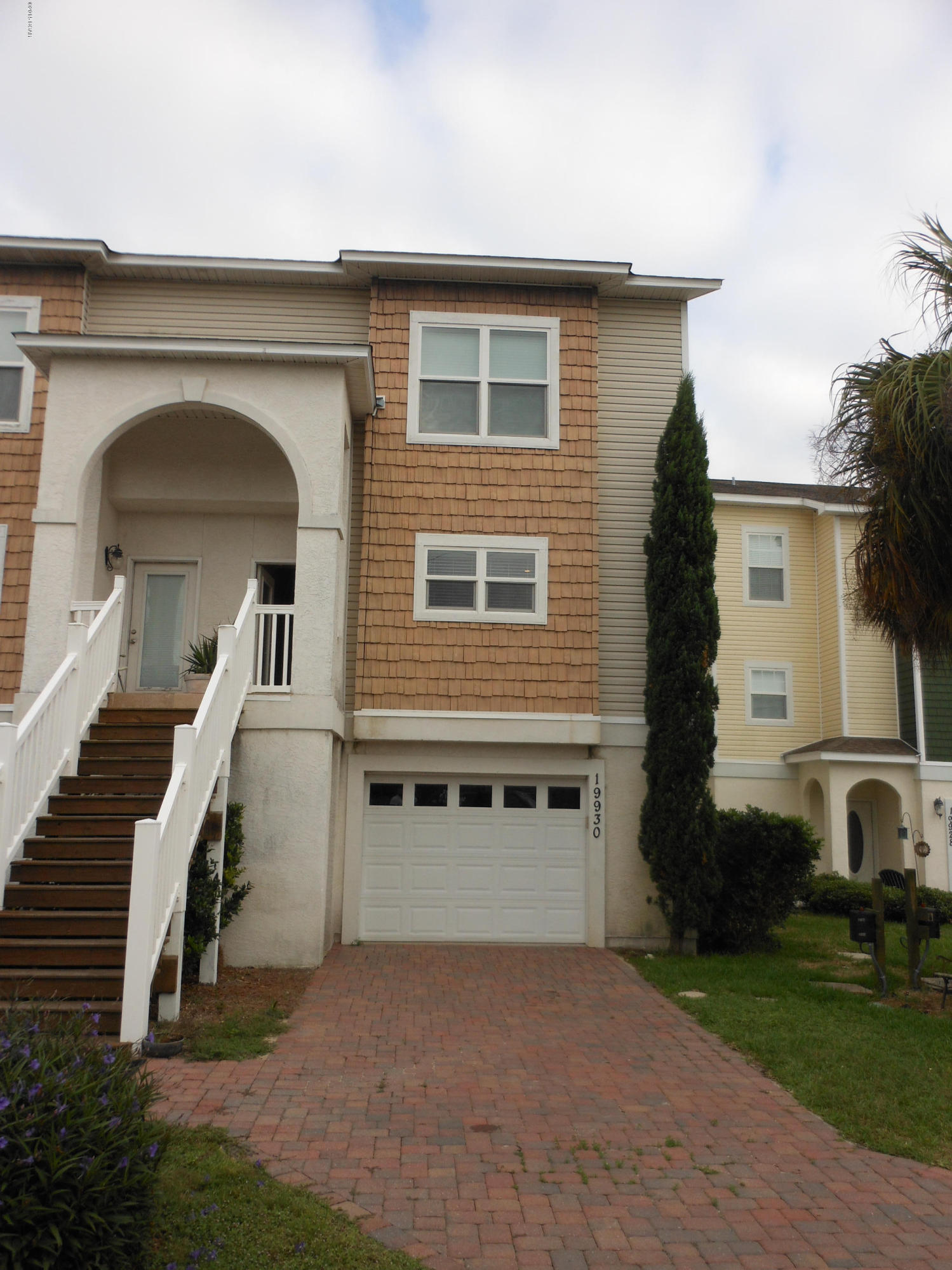 Laguna Beach Estates 9th Add - Residential