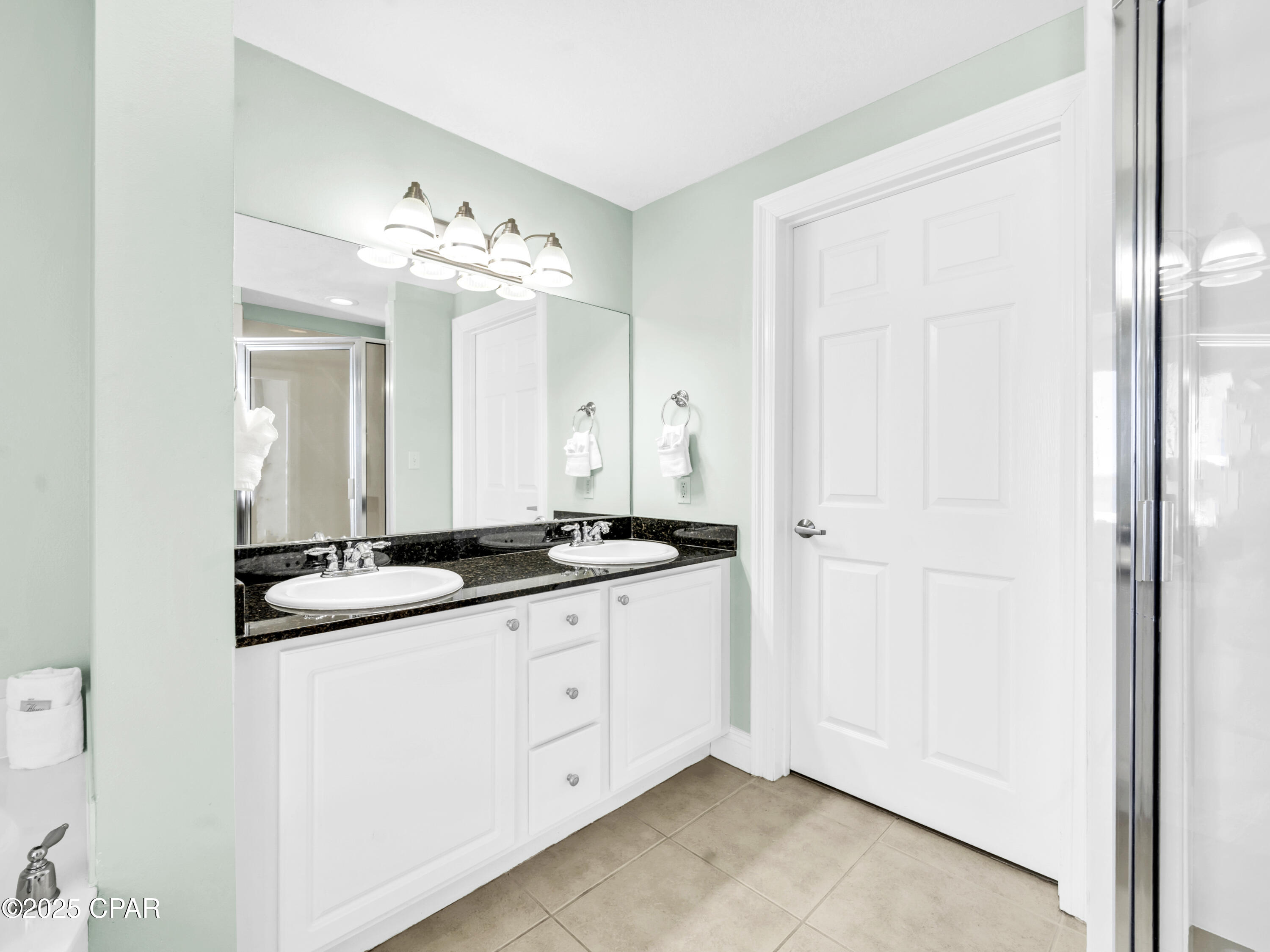 Calypso Towers I - Residential