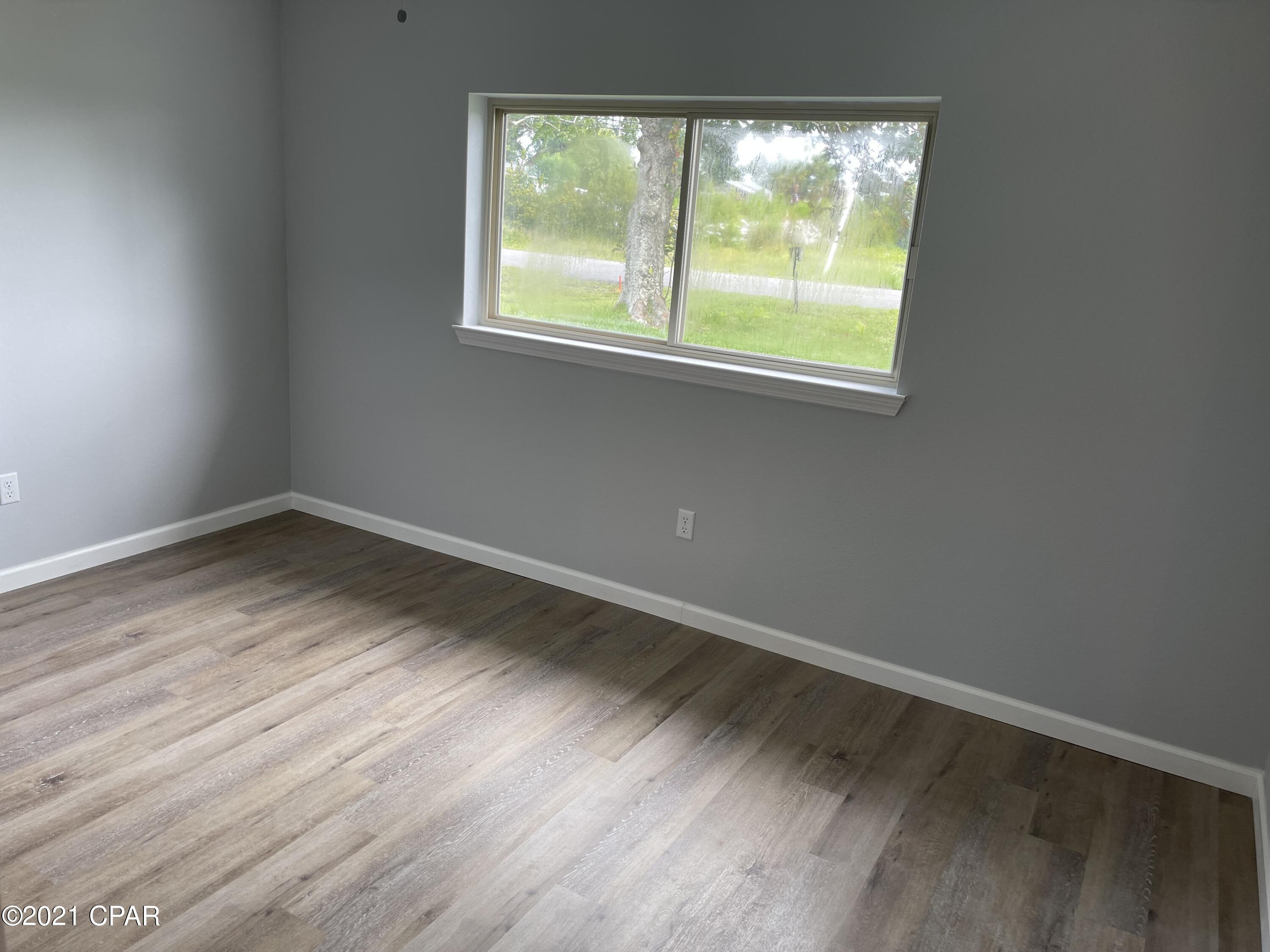 Parkway Manor Est - Residential