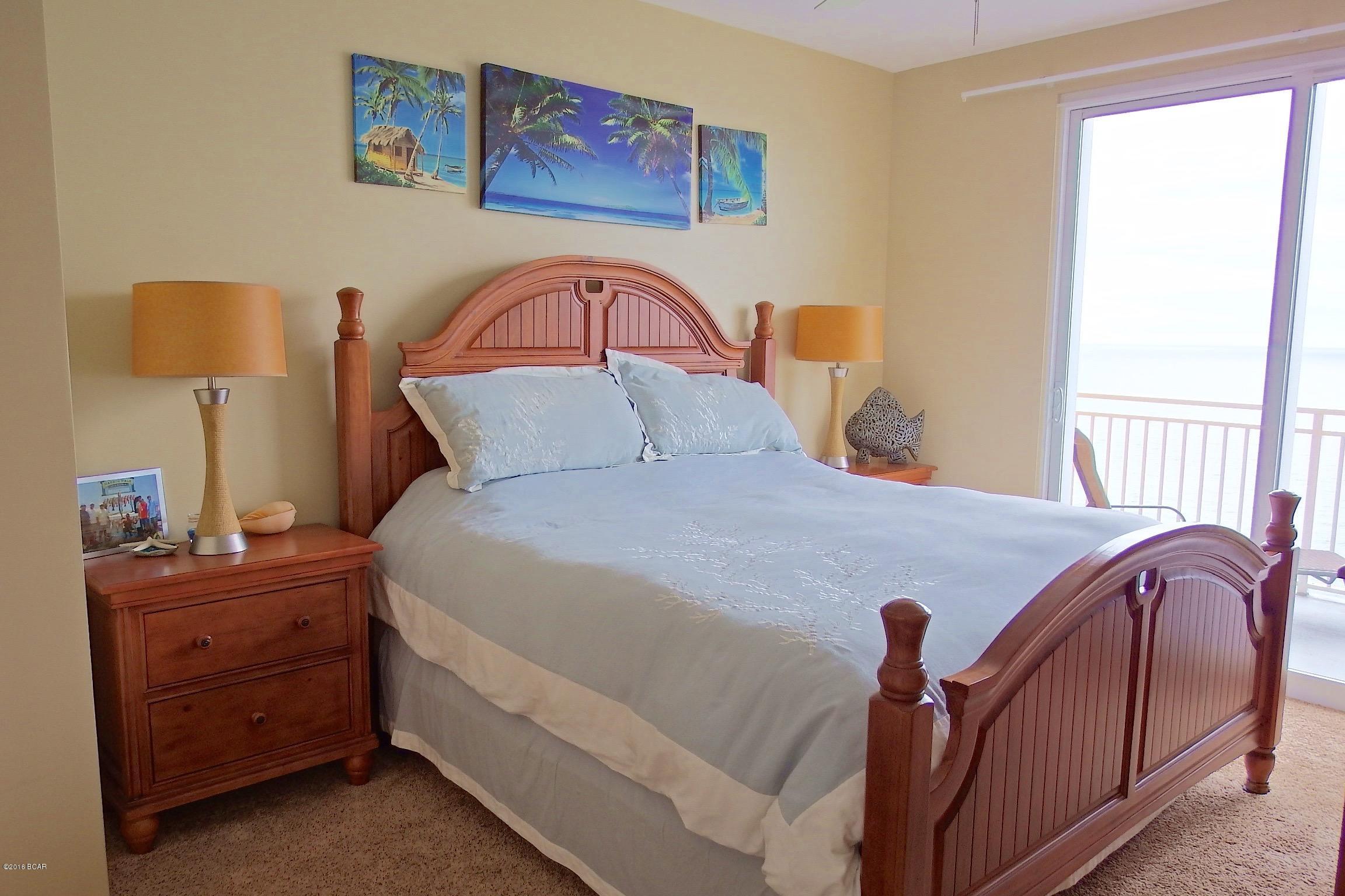 Splash Condo - Residential