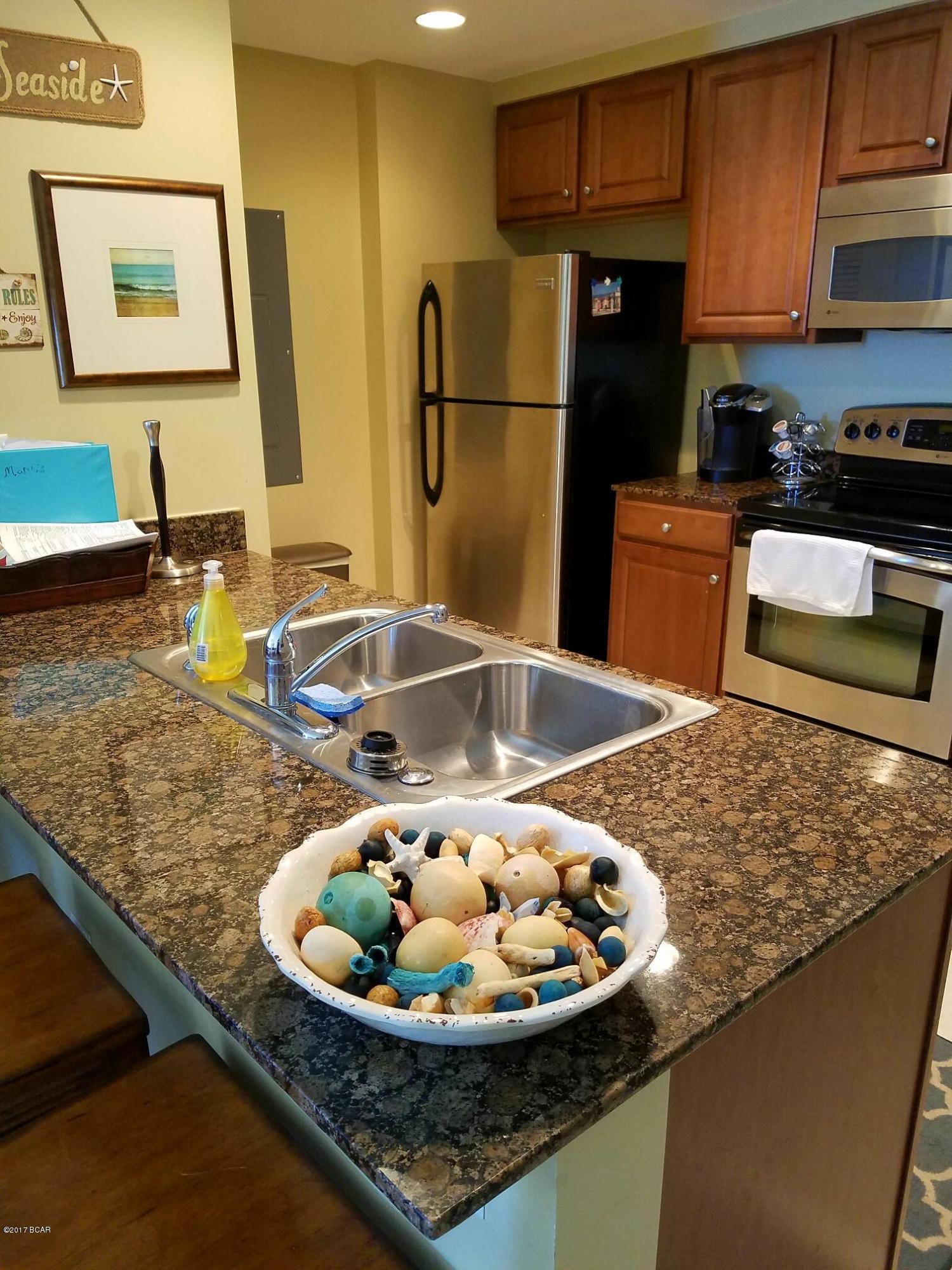 Splash Condo - Residential