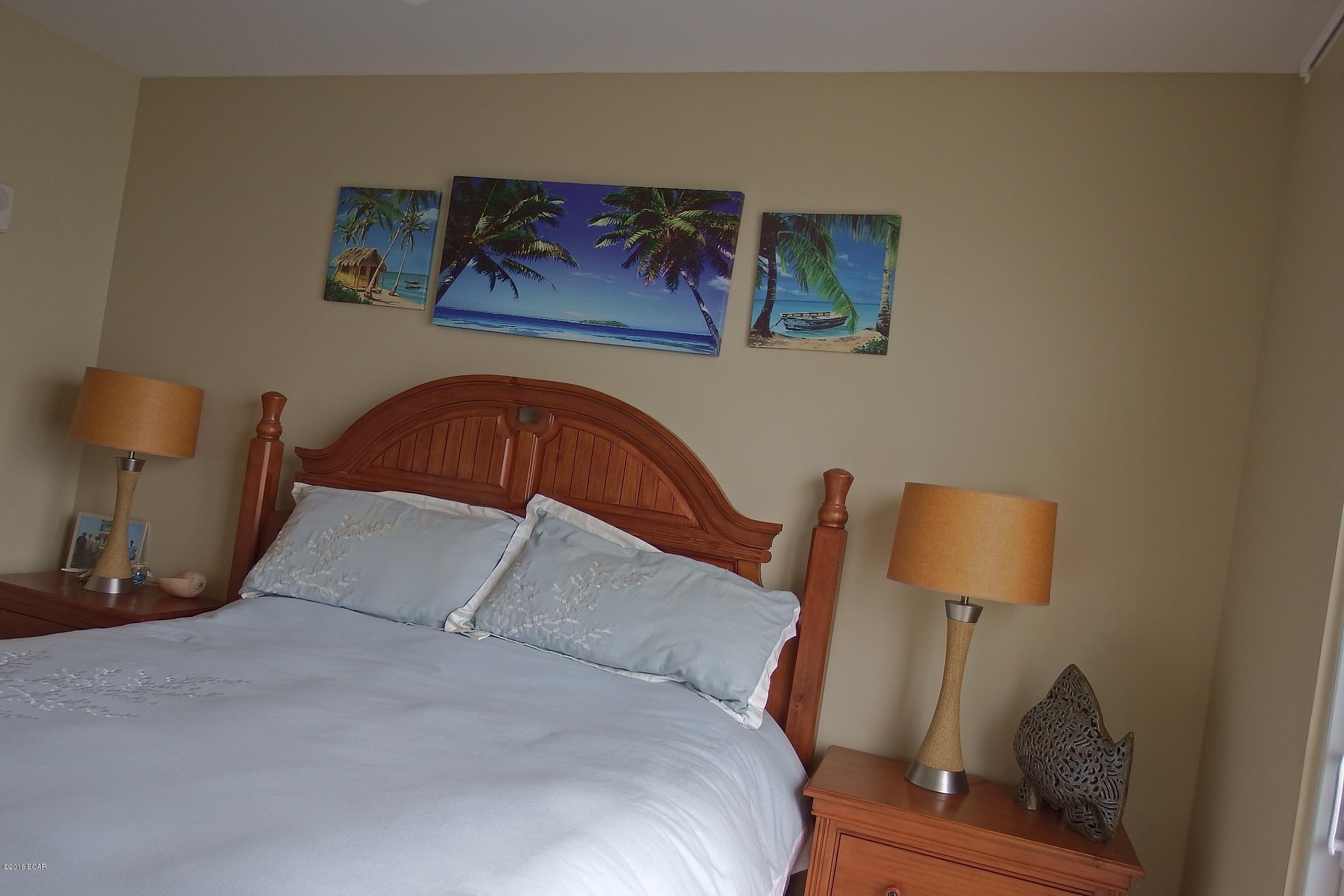 Splash Condo - Residential