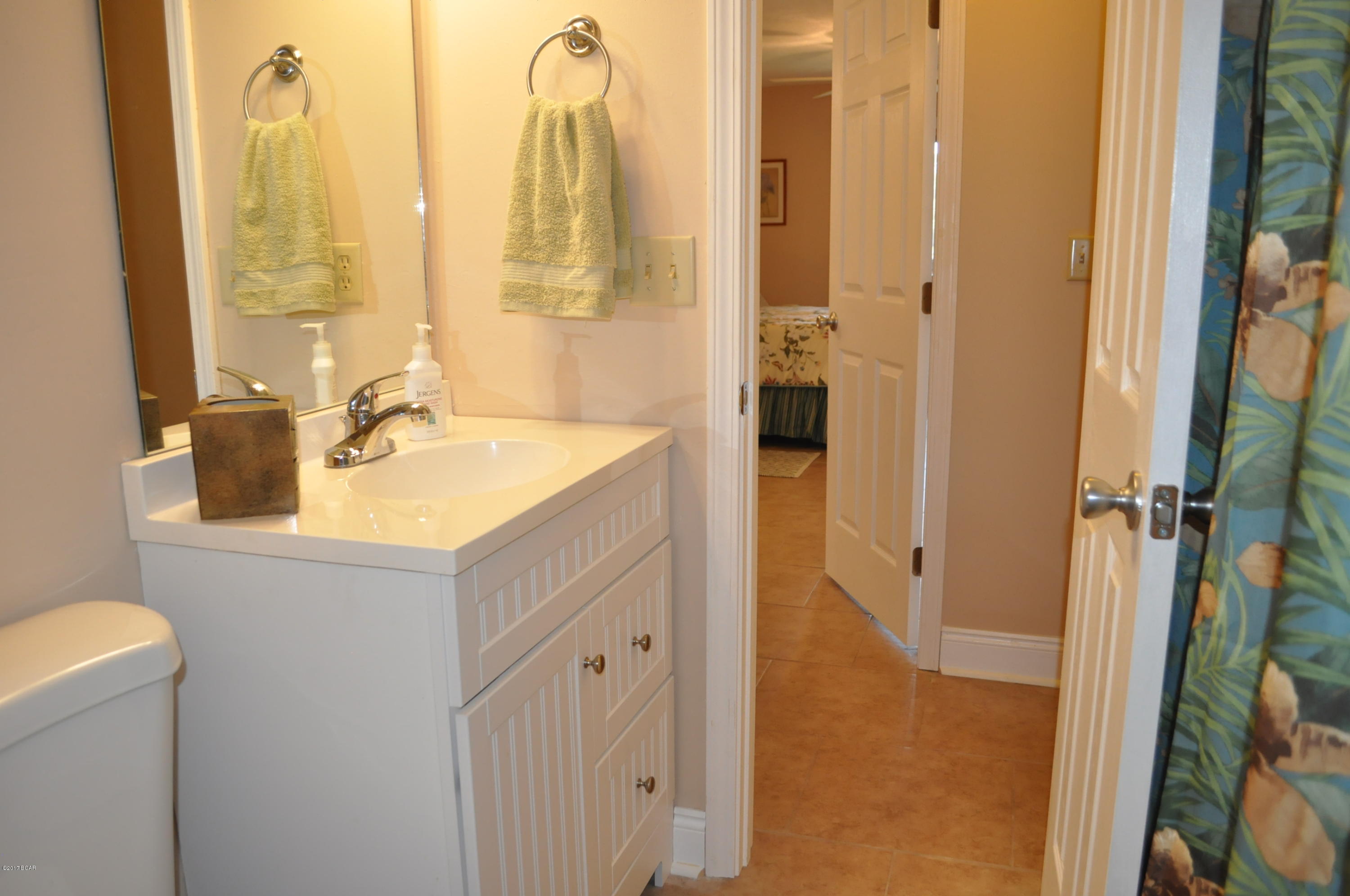 Quarter Deck Condo. - Residential