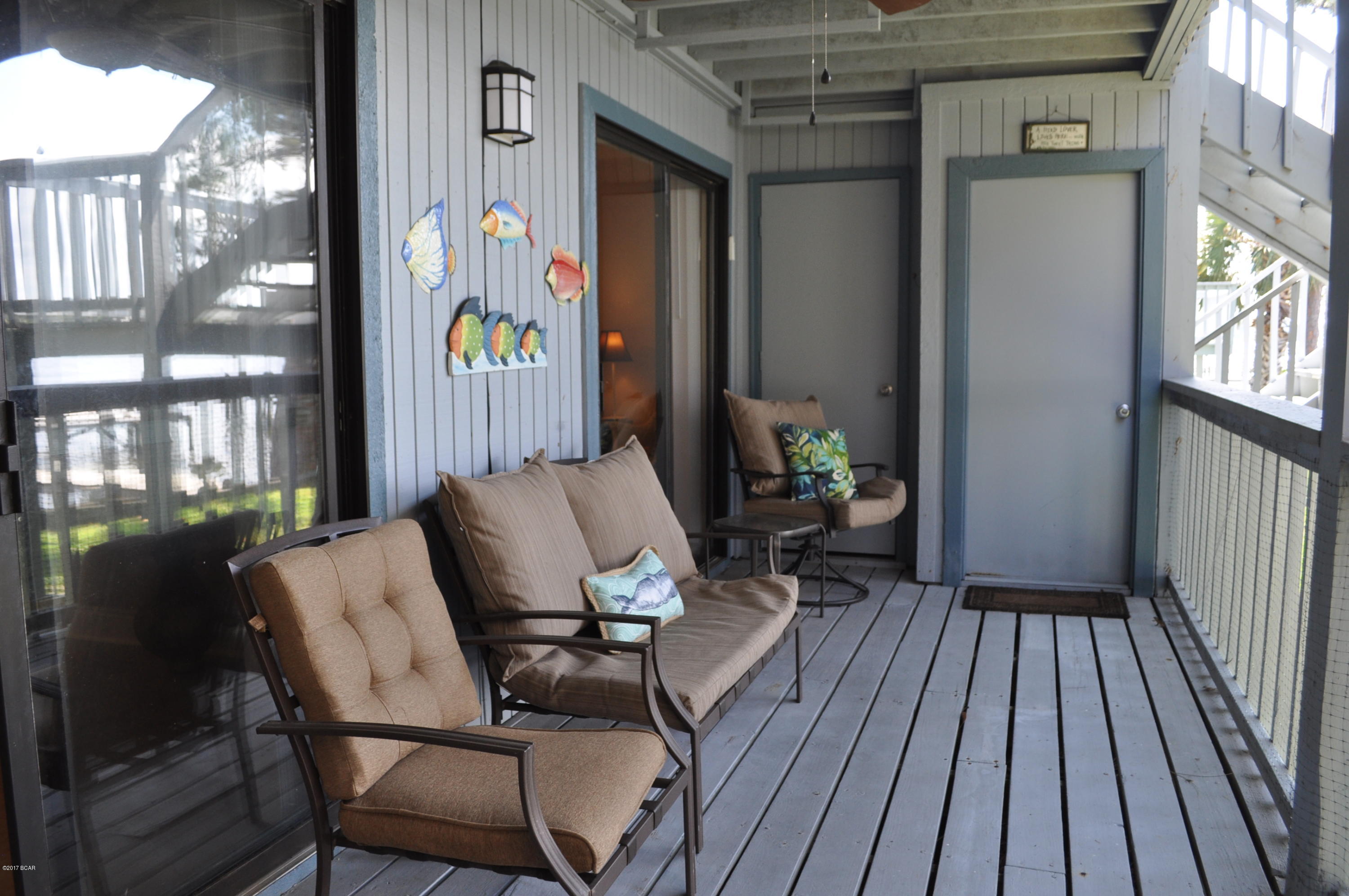 Quarter Deck Condo. - Residential