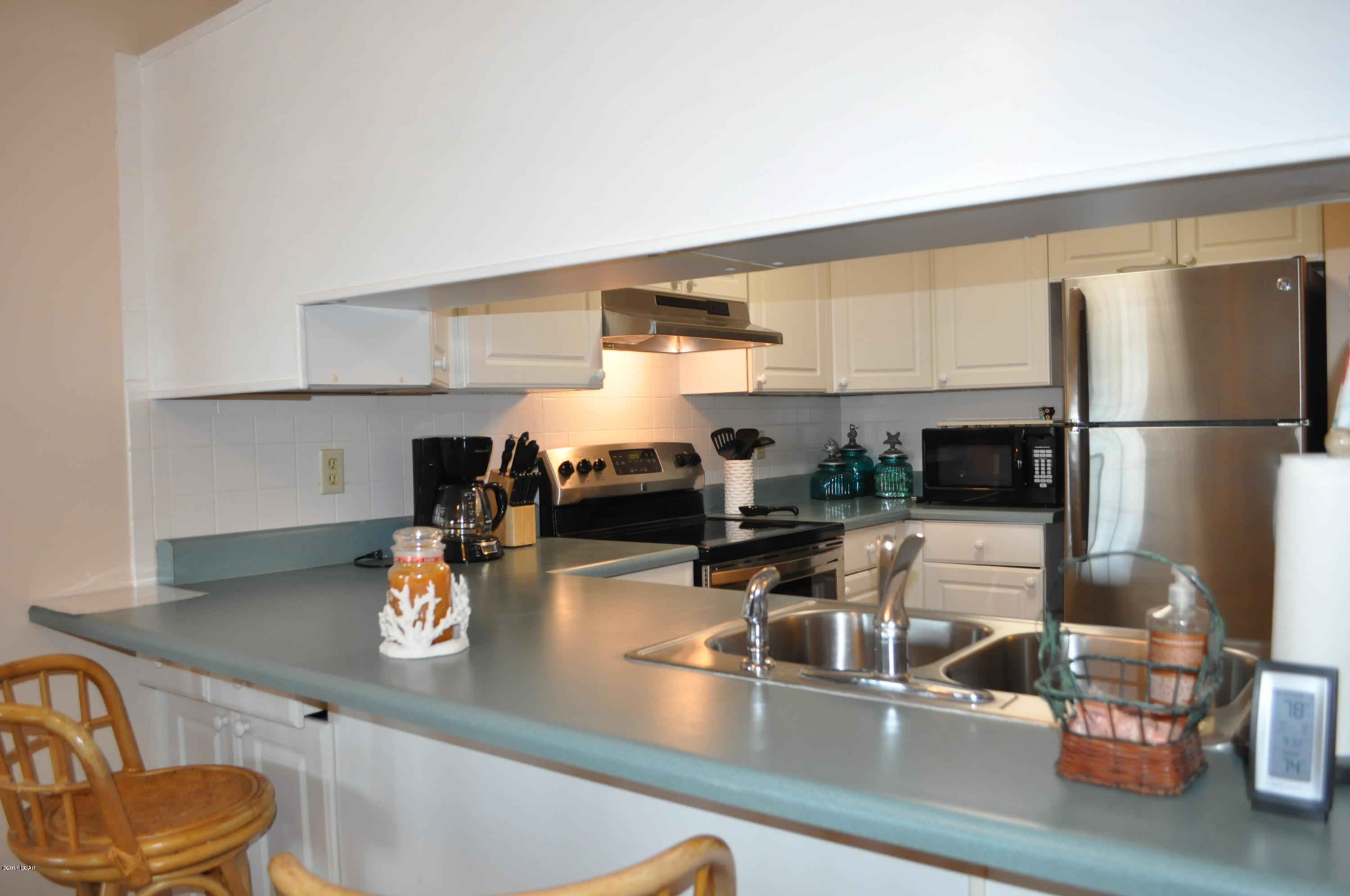 Quarter Deck Condo. - Residential