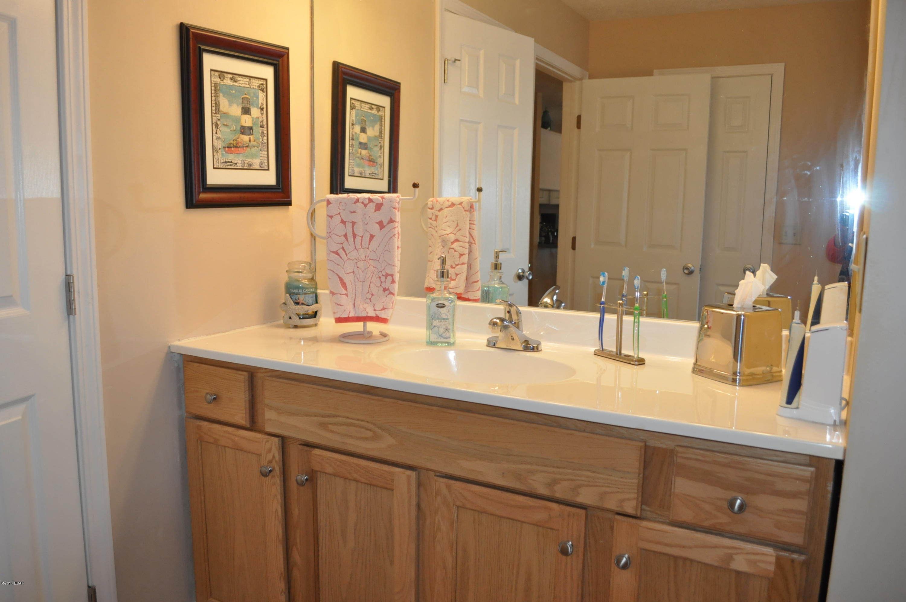 Quarter Deck Condo. - Residential