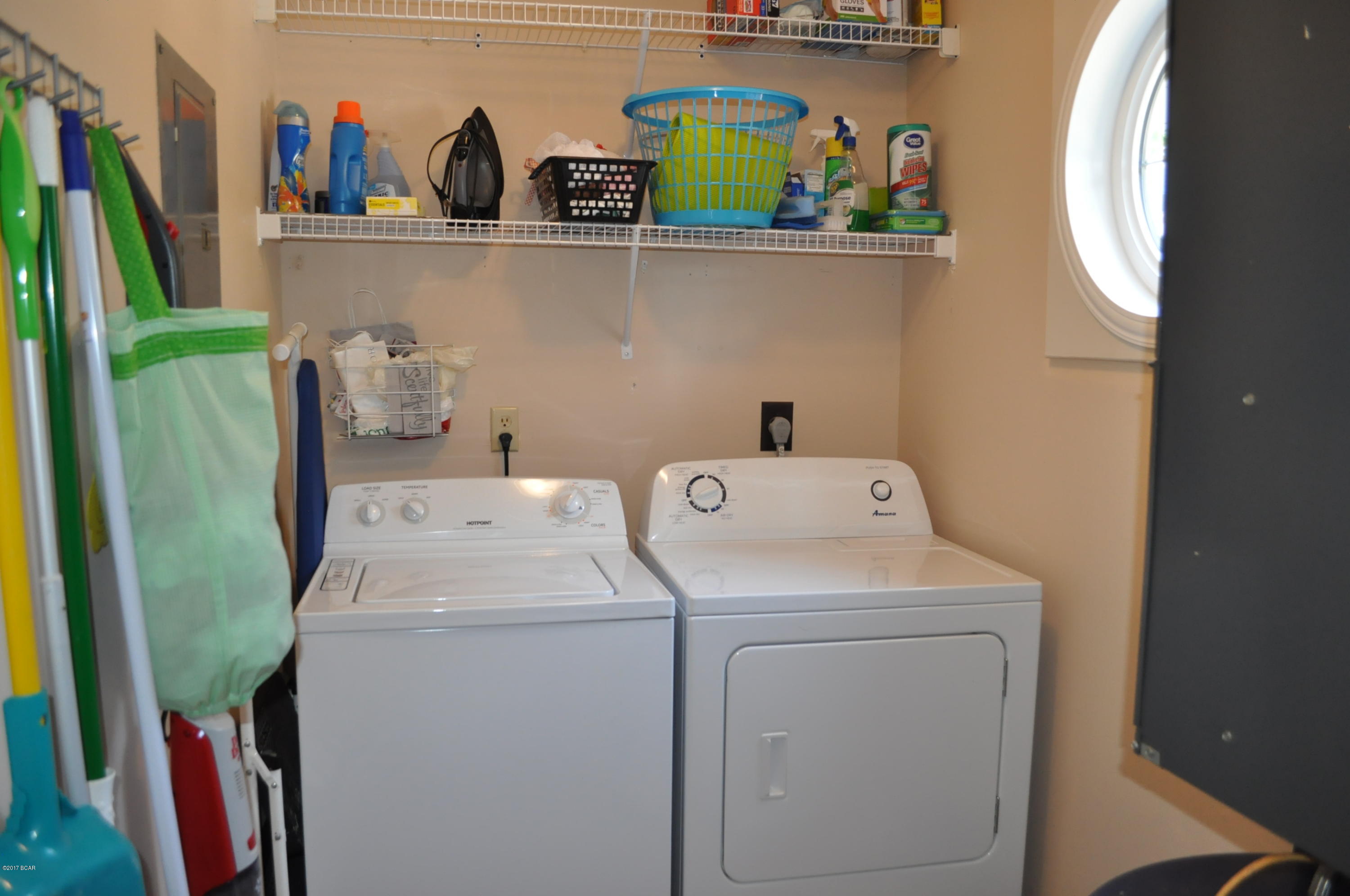 Quarter Deck Condo. - Residential