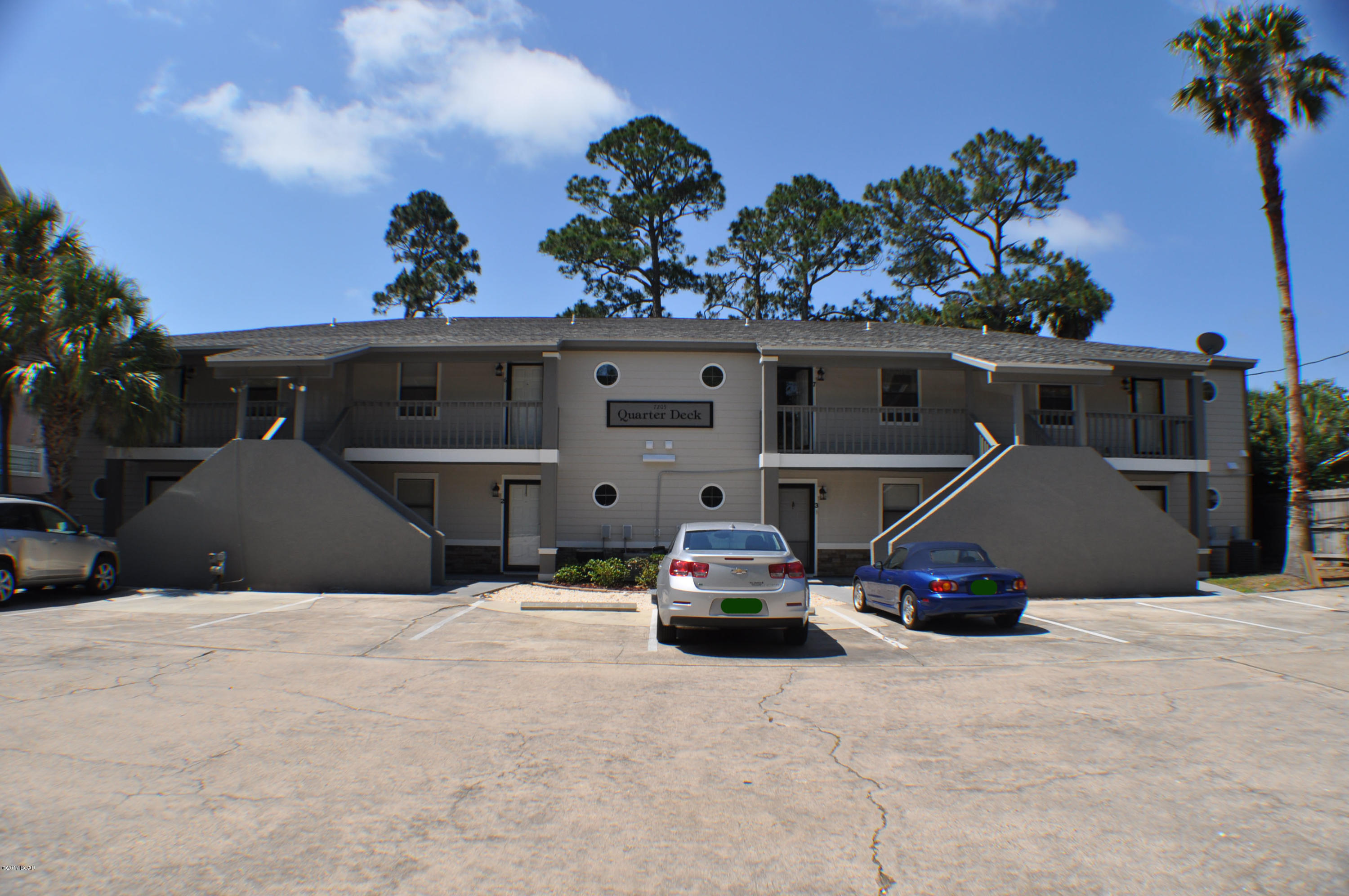 Quarter Deck Condo. - Residential