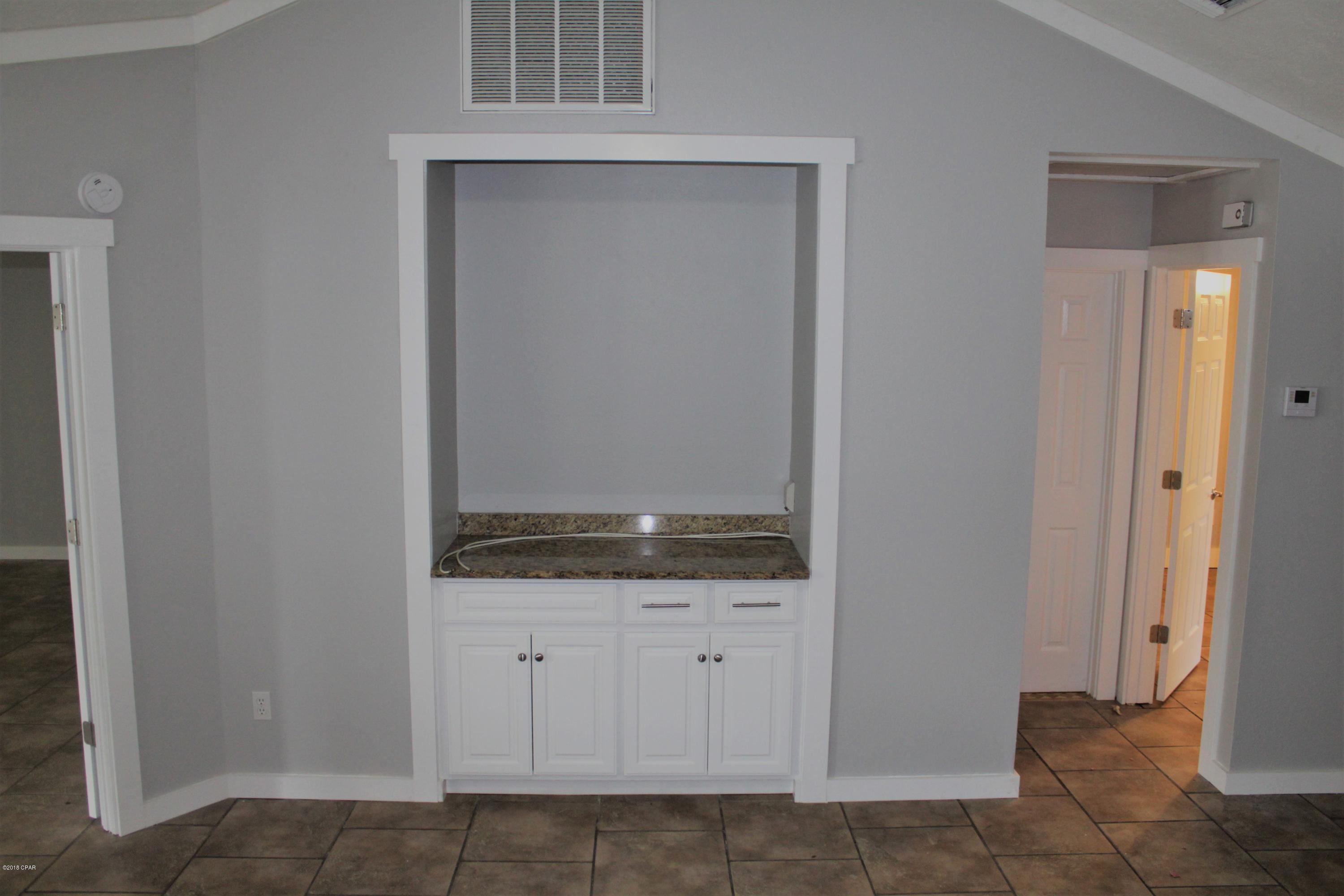 Michigan Court Sub - Residential