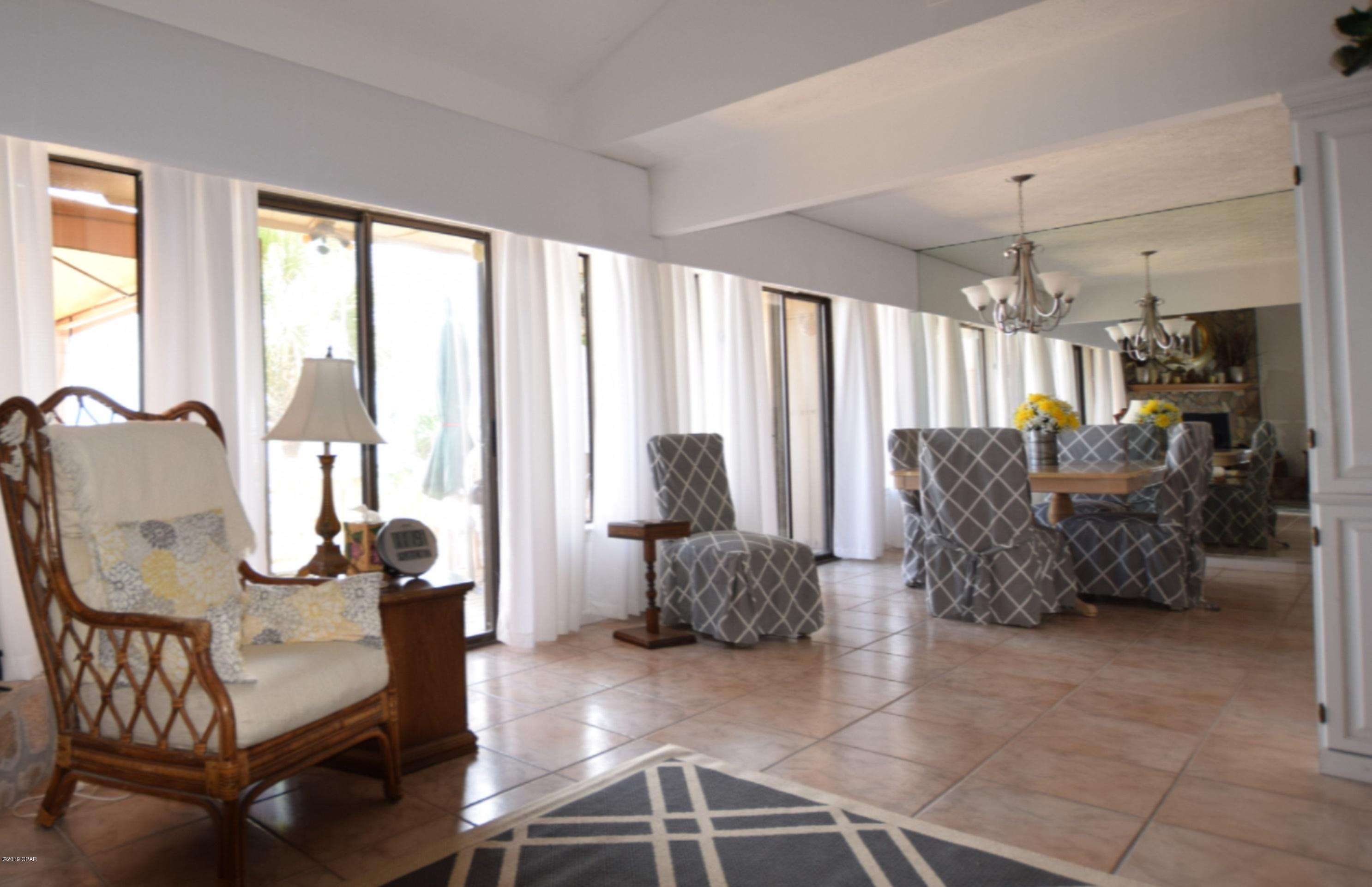 Venetian Villa - Residential