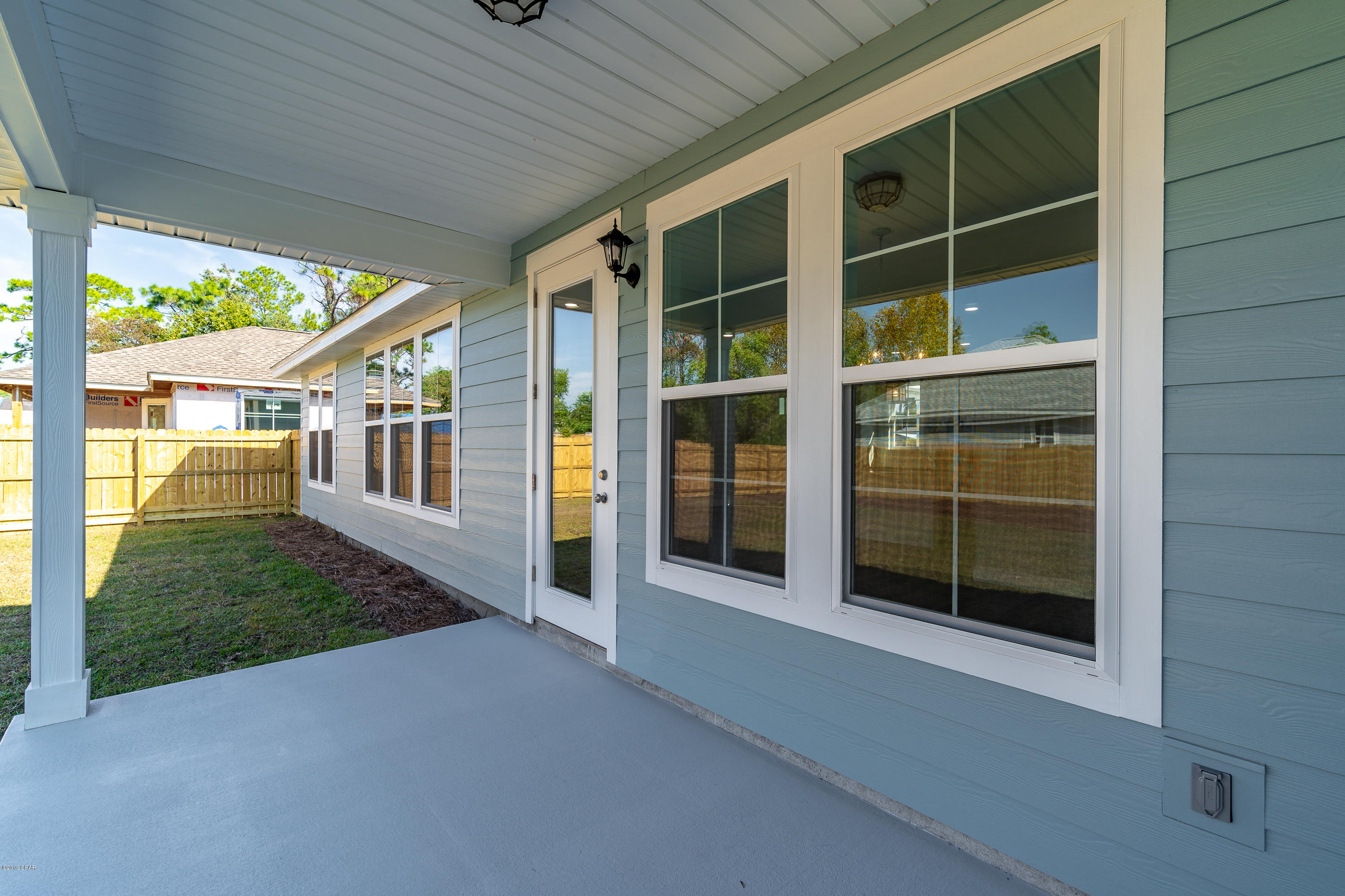 Pines 5th Add - Residential