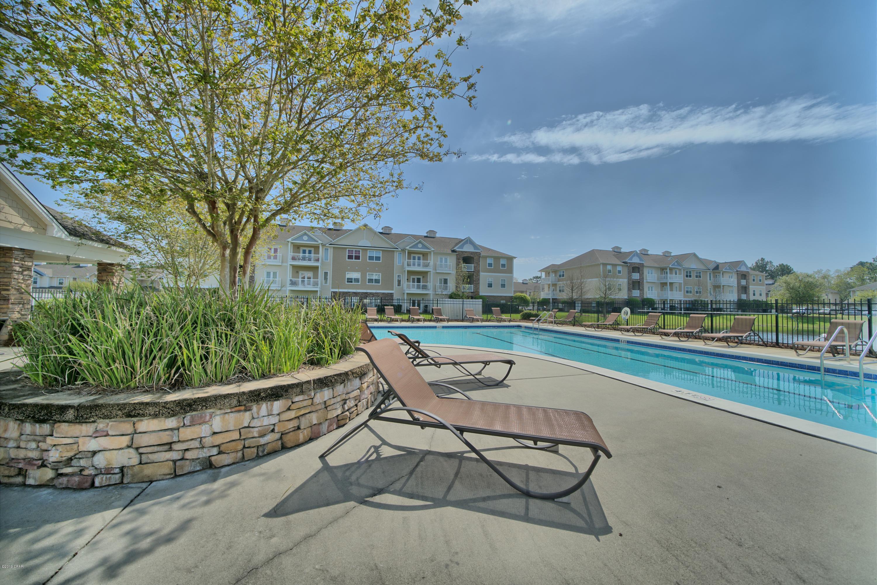 Villas At Suncrest - Residential