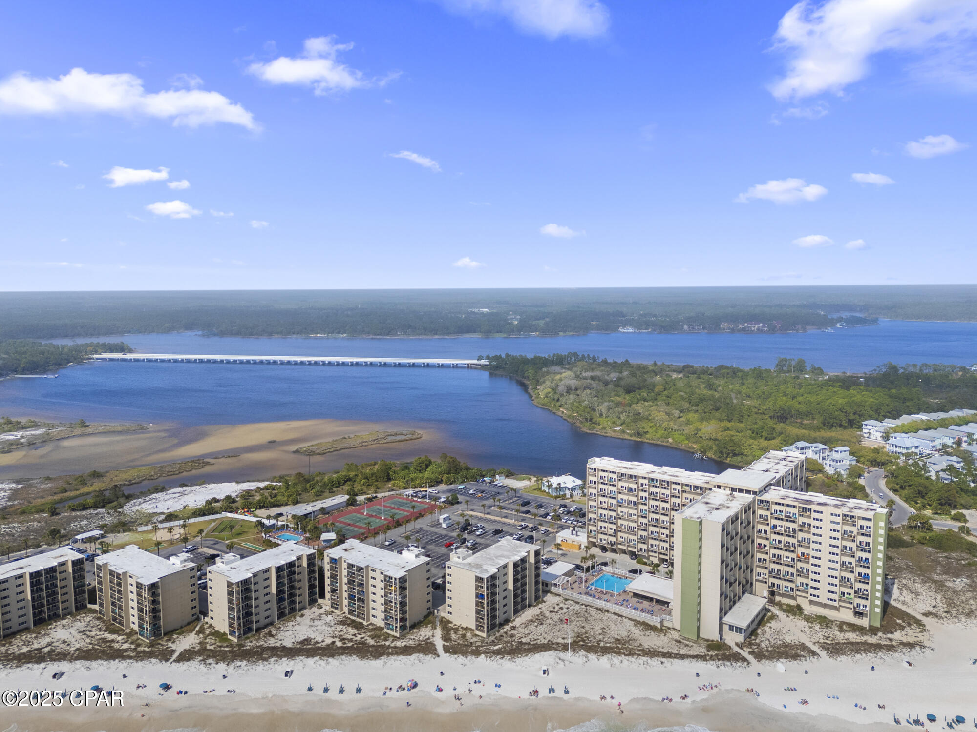 Pinnacle Port - Residential