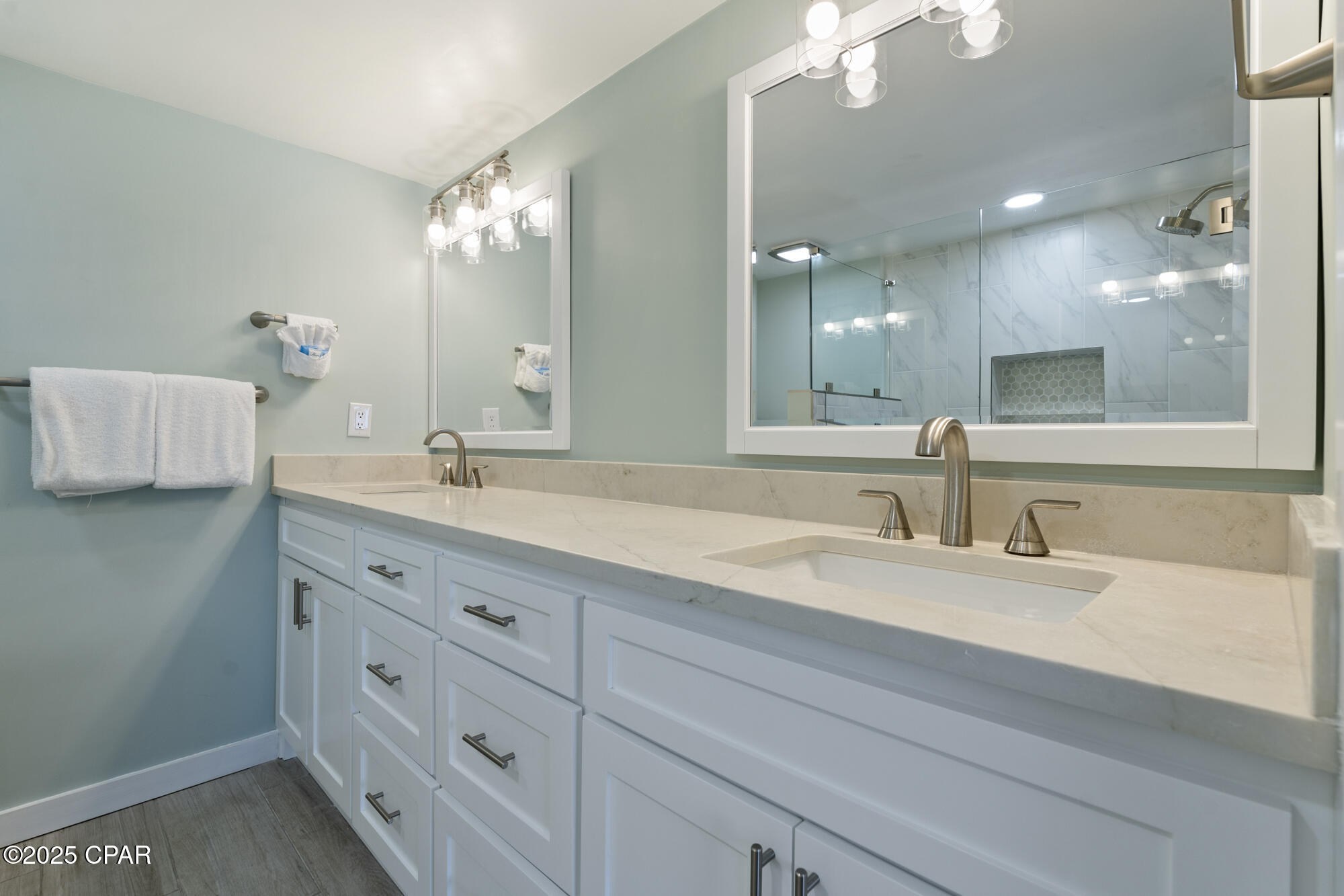 Pinnacle Port - Residential