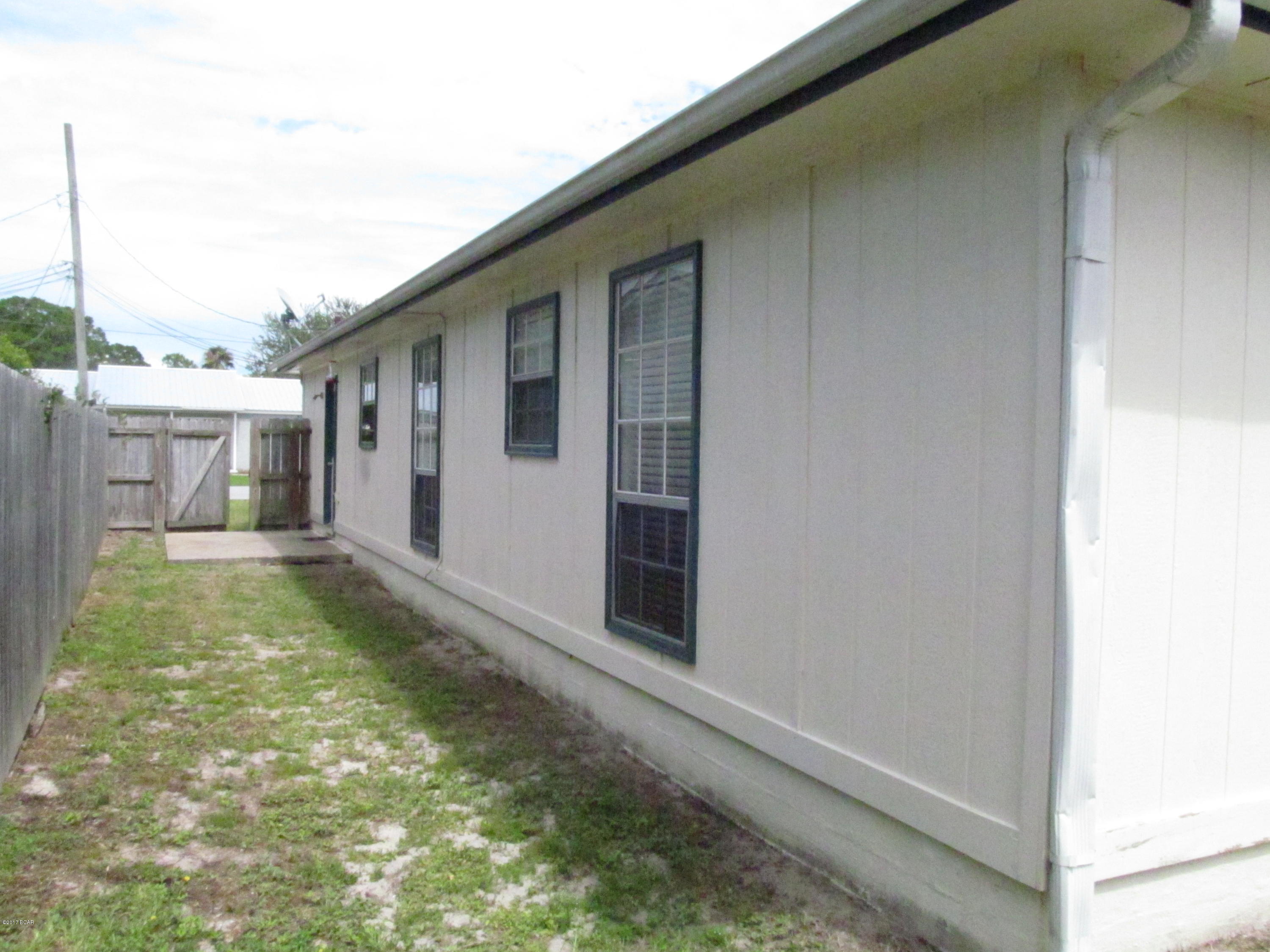 Hutchison's 2nd To Bahama Bch - Residential Lease