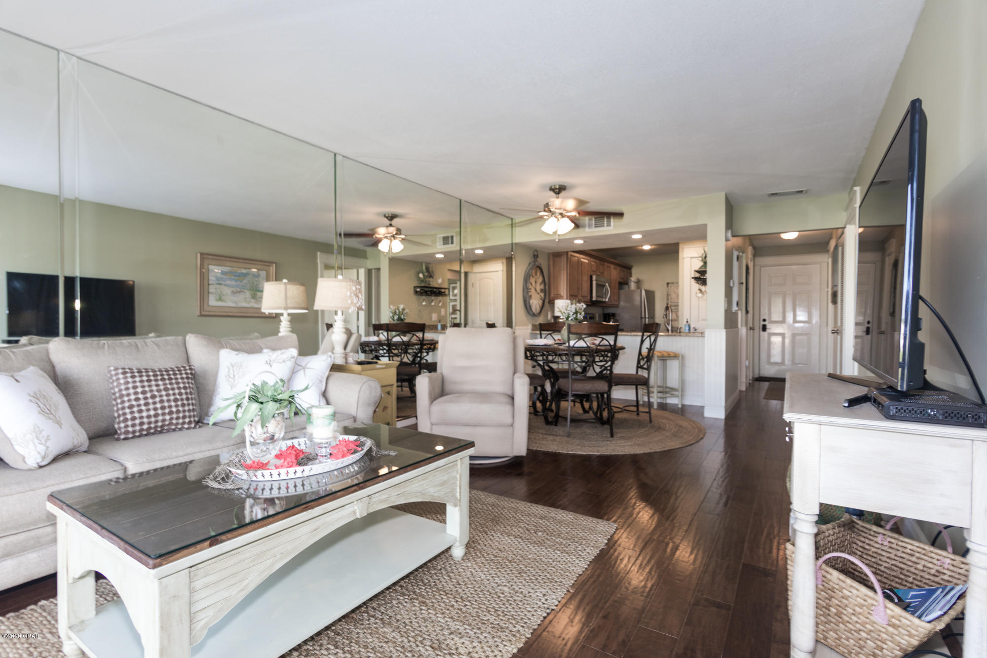 Edgewater Golf Villas V-B - Residential