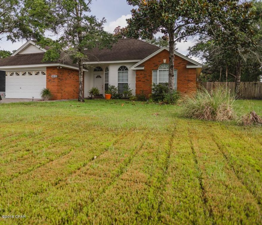 NEW ROOF, Upgraded Ceiling fixtures in Kitchen, new carpet (PICK YOUR COLOR) !!!!!!!!!!!!!



Looking for a home with little to know damage this is just the right property, roof had small hit, but owner is replacing with a whole new roof! Move in ready home you don't want to miss this!! 





Welcome to 1812 Bowman Ln! This lovely 3 bedroom, 2 bath home is centrally

located in Lynn Haven just minutes from everything Bay County has to offer. The

entrance to the home leads to the living room with lots of natural light. The open

kitchen flows from the living room to the formal dining area, great for

entertaining or quiet evenings at home. The spacious master bedroom will

comfortably fit king sized furnishings and has a walk in closet and private bath. This

home won't last long...