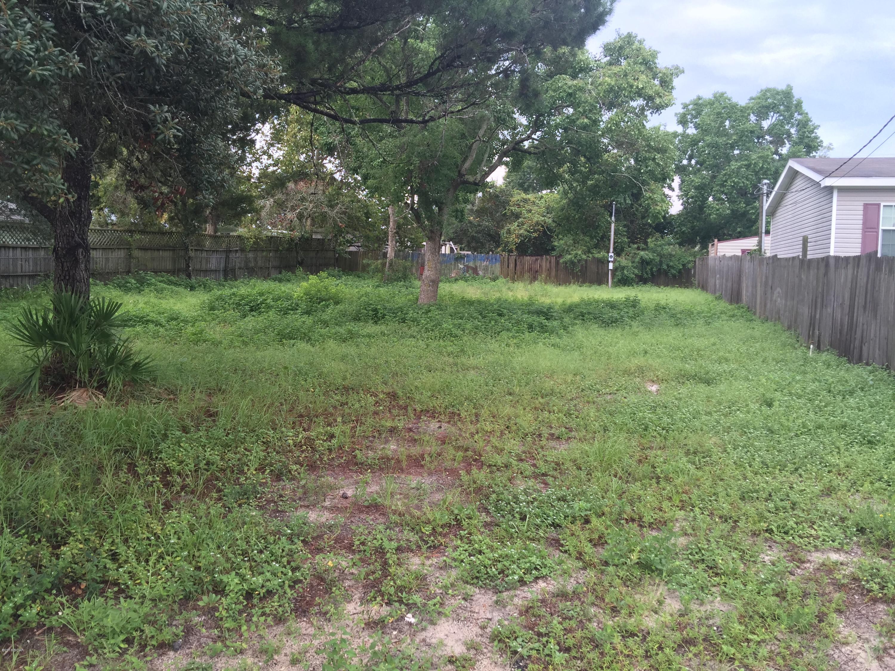 Crestview Heights 1st Add - Land