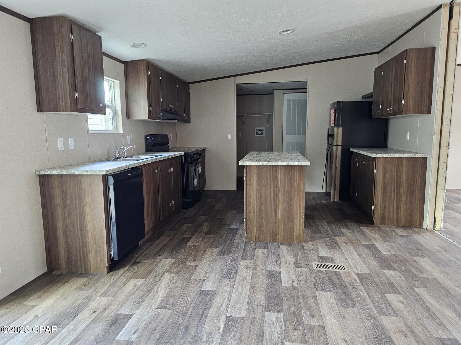 Compass Lake Hills Unit 4 - Residential