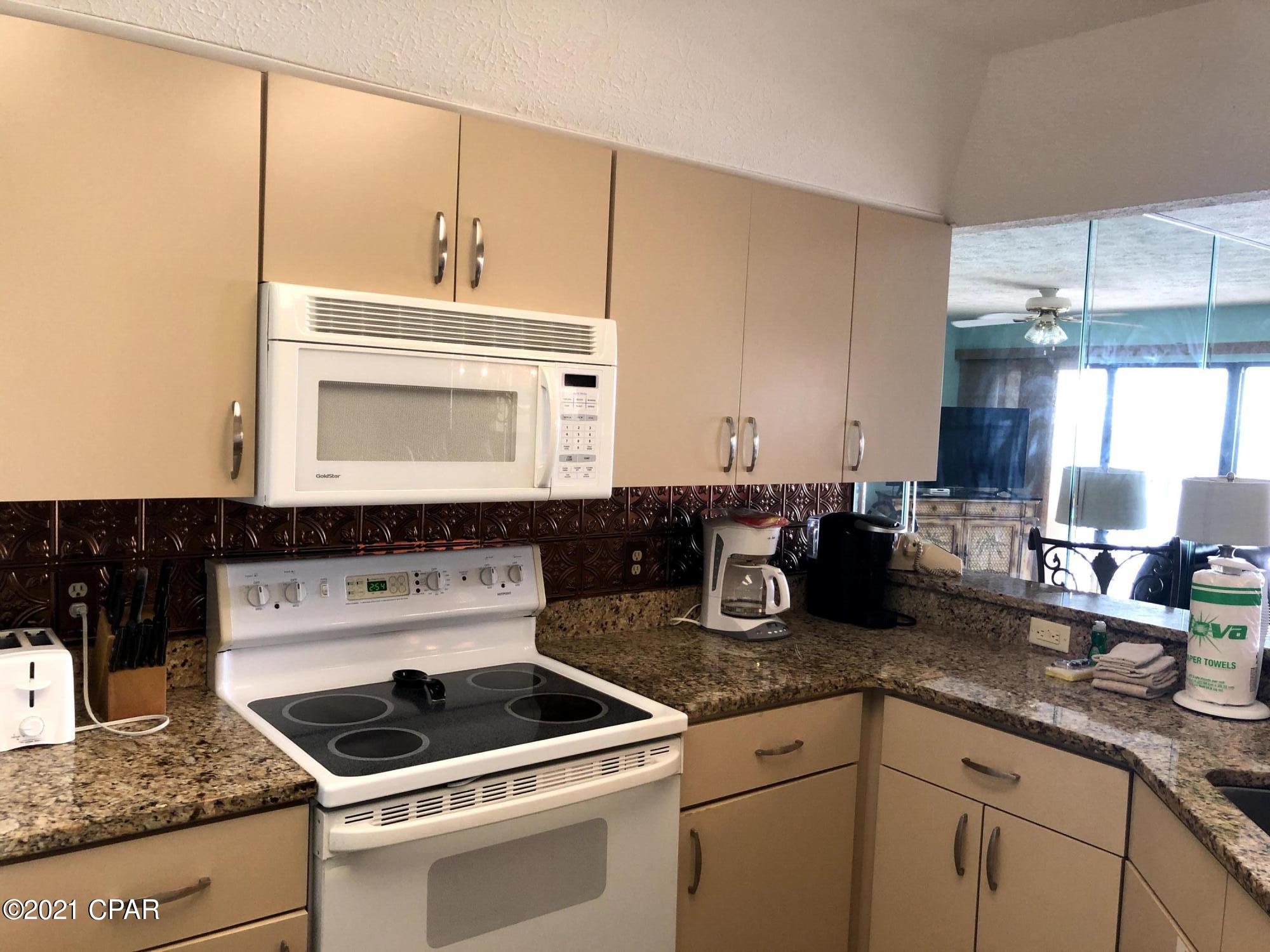 Summerhouse Condo. - Residential