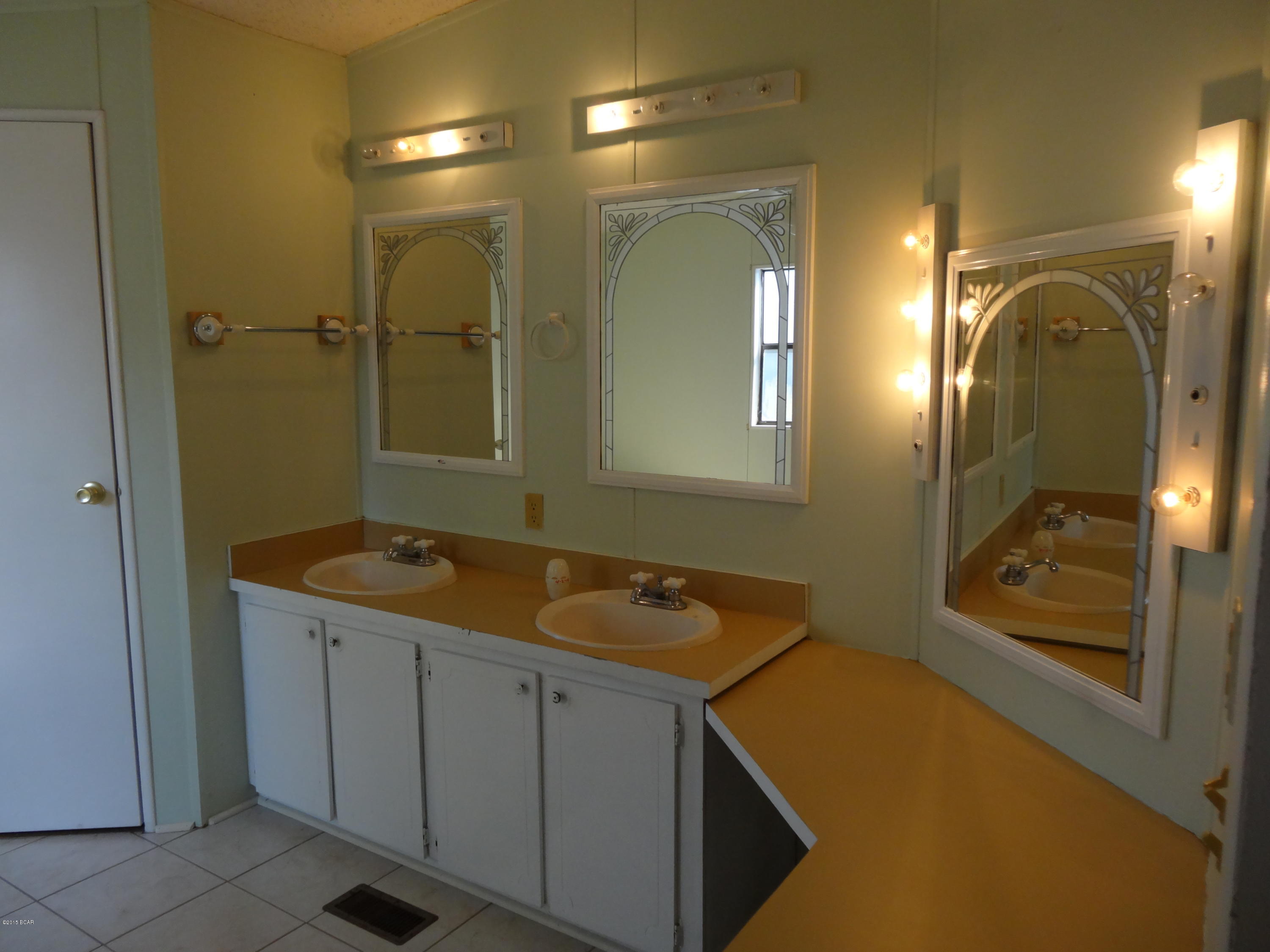 North Lagoon Oaks 7th Add - Residential