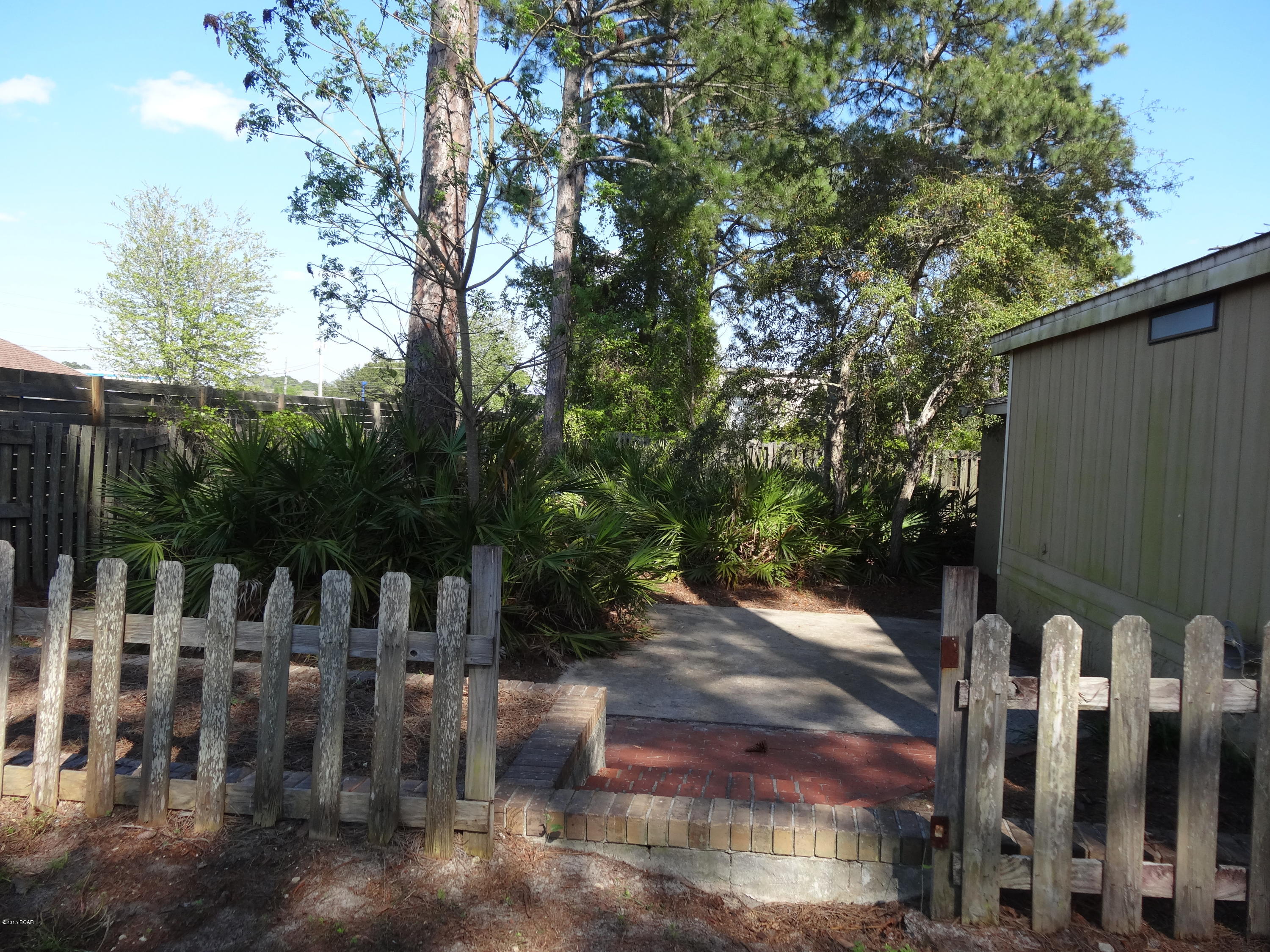 North Lagoon Oaks 7th Add - Residential