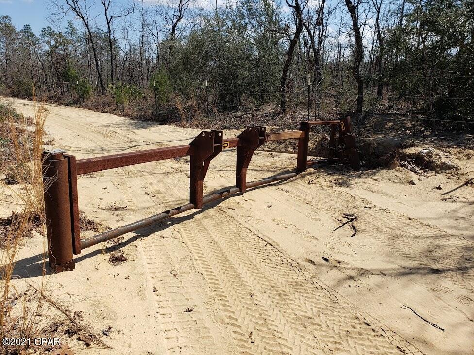 [No Recorded Subdiv] - Land