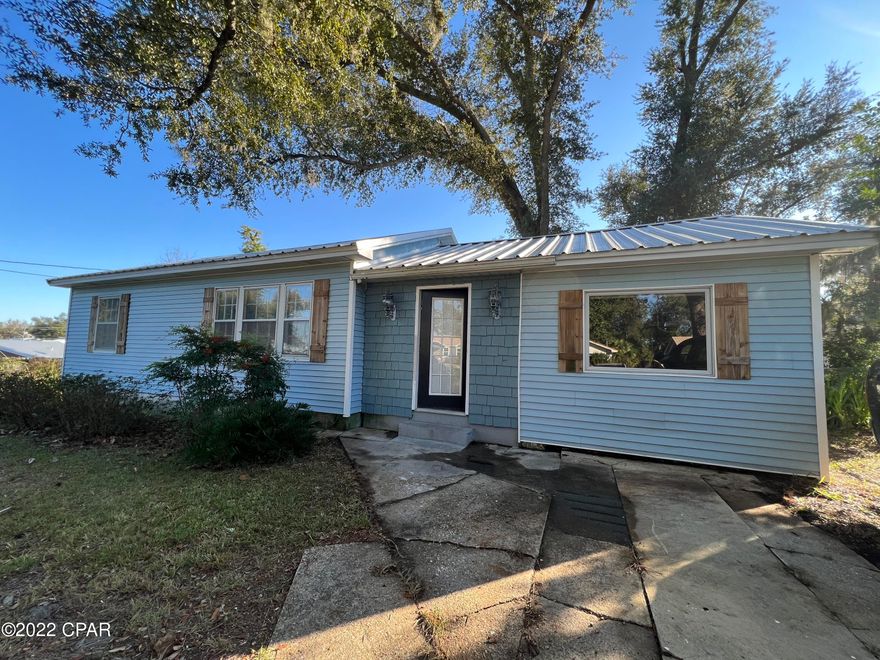 CURRENTLY UNDER CONTRACT, SELLER WILL CONSIDER BACKUP OFFERS



Start enjoying your new life in the ever popular Cove neighborhood while you complete renovations on this Florida cottage home that has views of Watson Bayou. Only minutes from downtown Panama City/Saint Andrews with their quaint shops, restaurants and vibrant night life. Behind the main dwelling, there is an outbuilding that was a guest house that can be brought back to livable status, all inside the fully fenced in yard. The roof was replaced in 2019, tankless water heater installed in 2020 and the high efficiently heat pump is 8 years old. There are multiple public boat ramps nearby that have gulf access. There are no HOA fees and it is not in a flood zone. Make your appointment today for this home that can be customized to m

Measurements to be verified by Buyer if necessary.