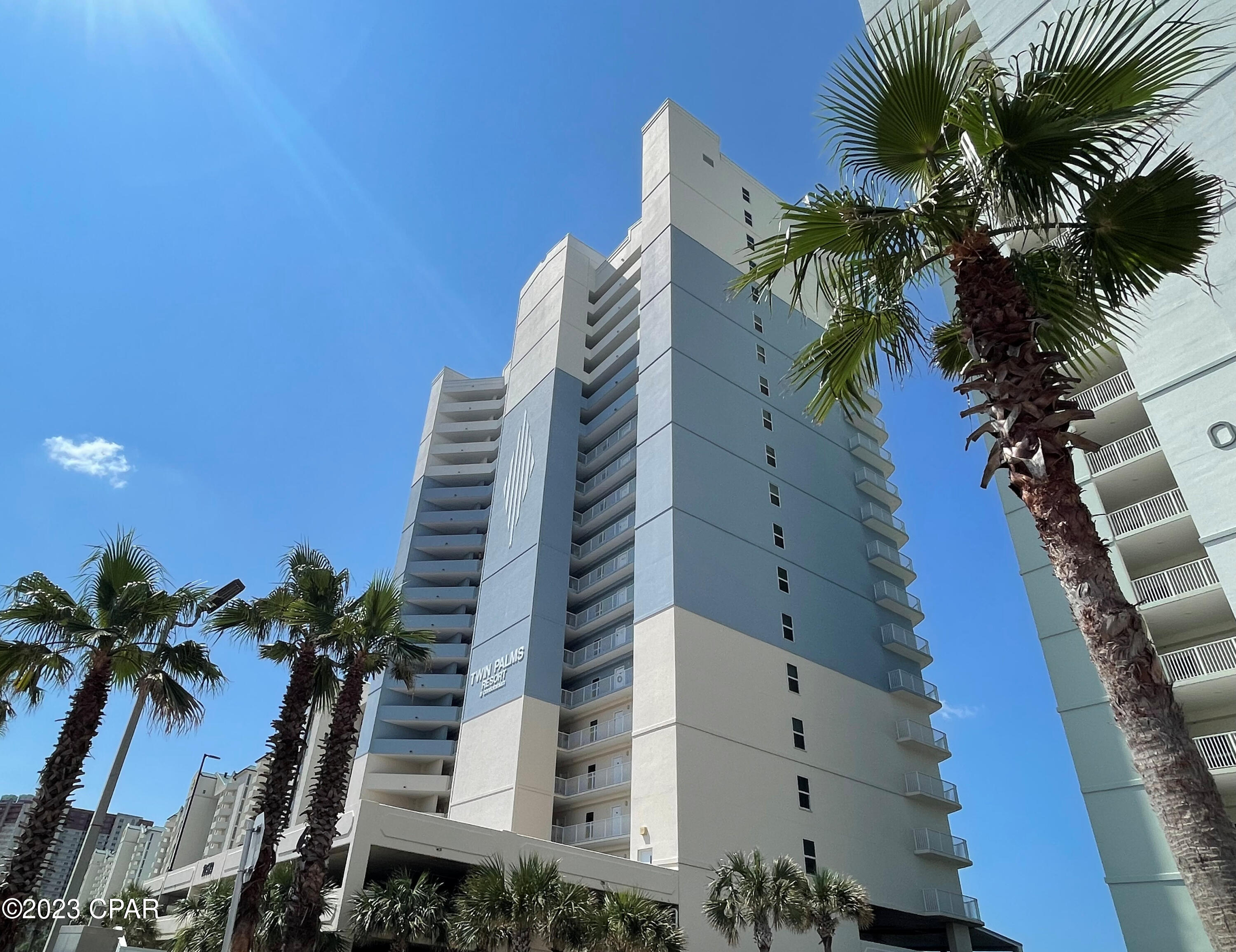 Twin Palms Resort - Residential