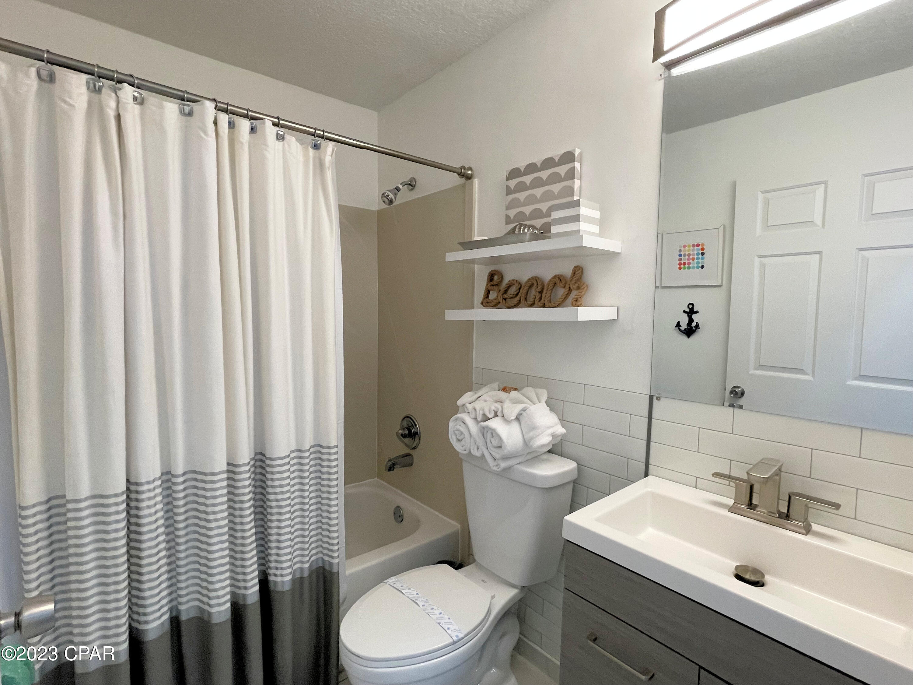 Twin Palms Resort - Residential