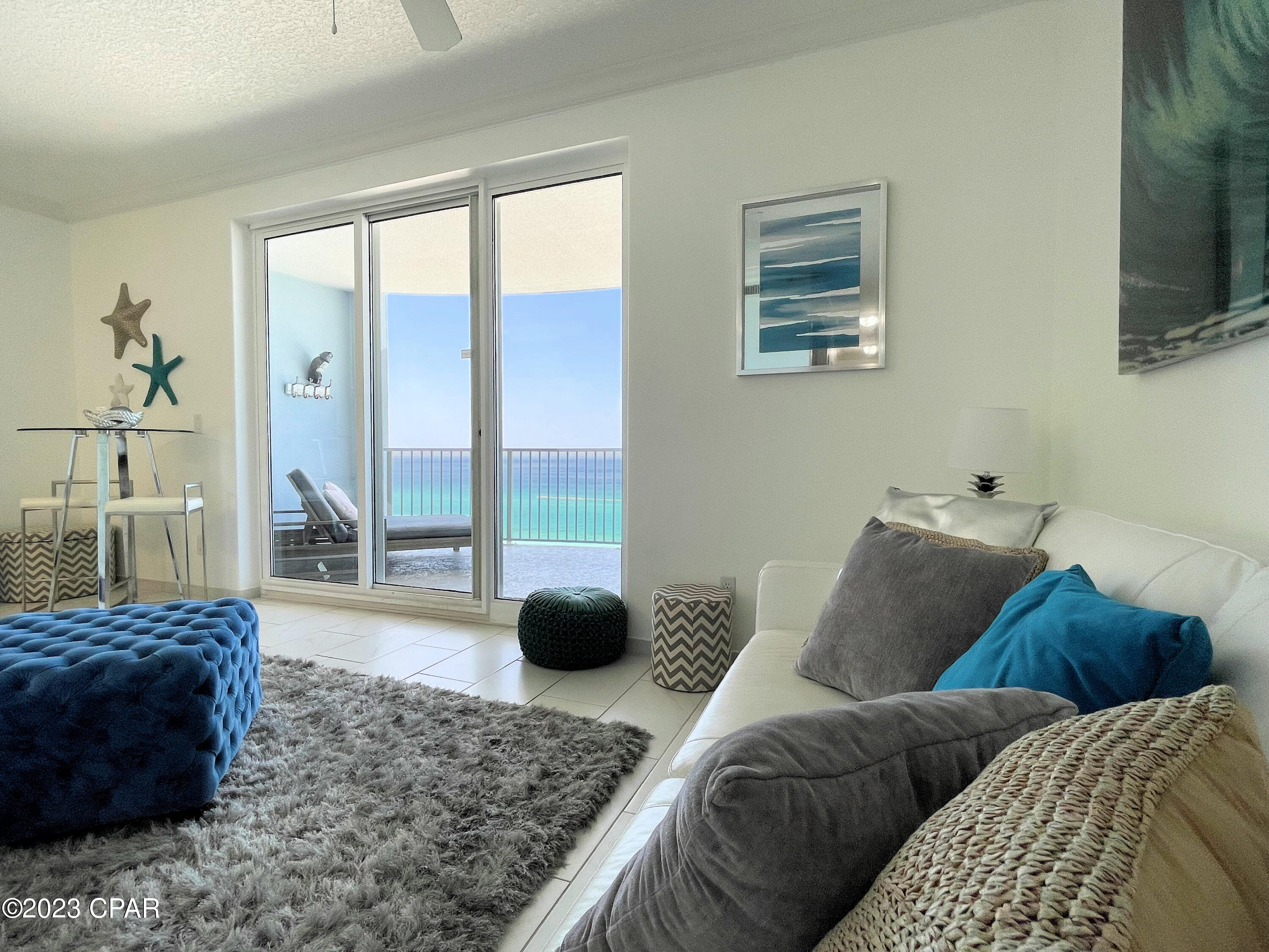 Twin Palms Resort - Residential