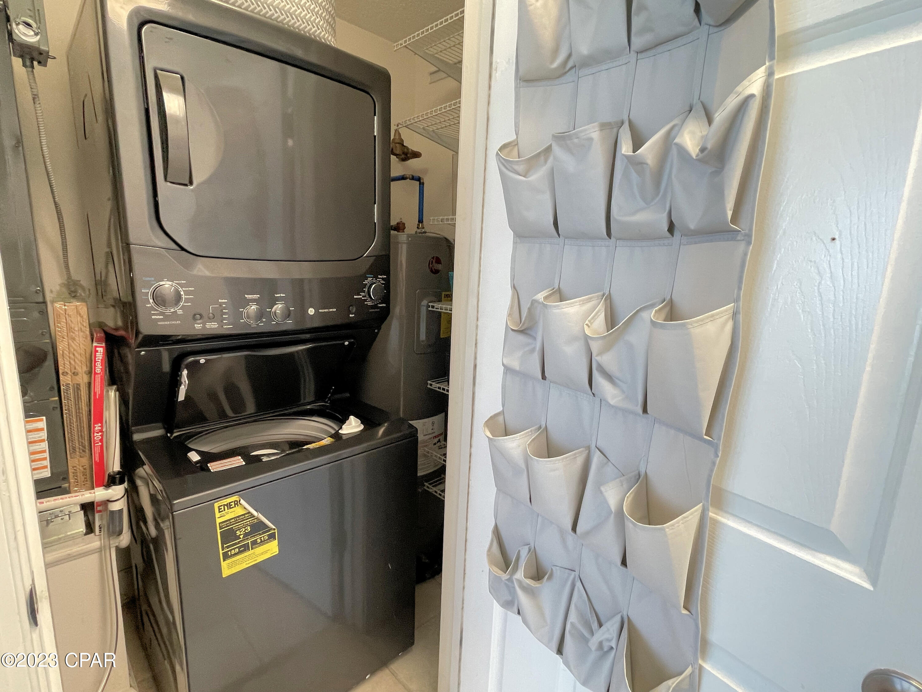 Twin Palms Resort - Residential