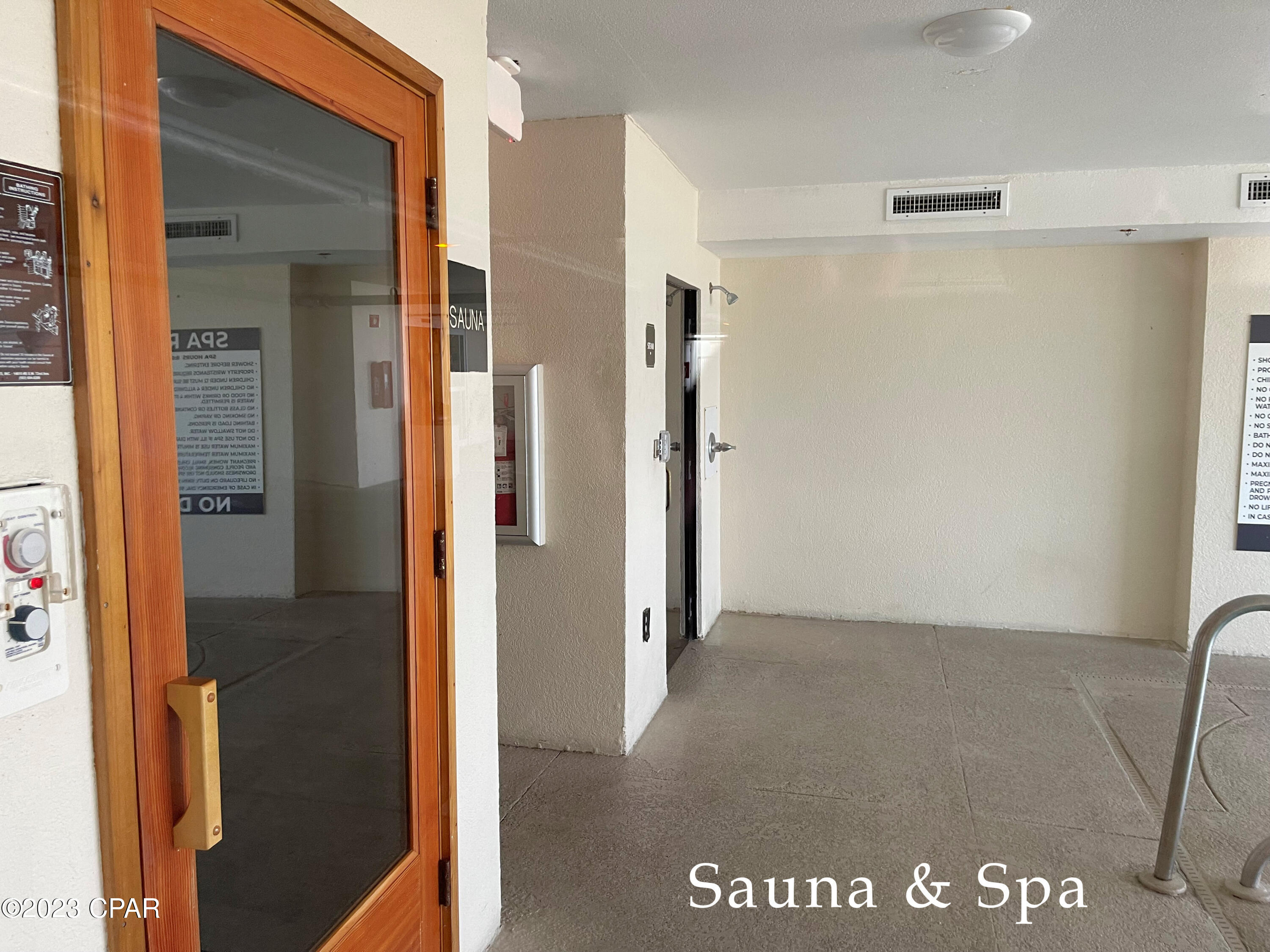 Twin Palms Resort - Residential