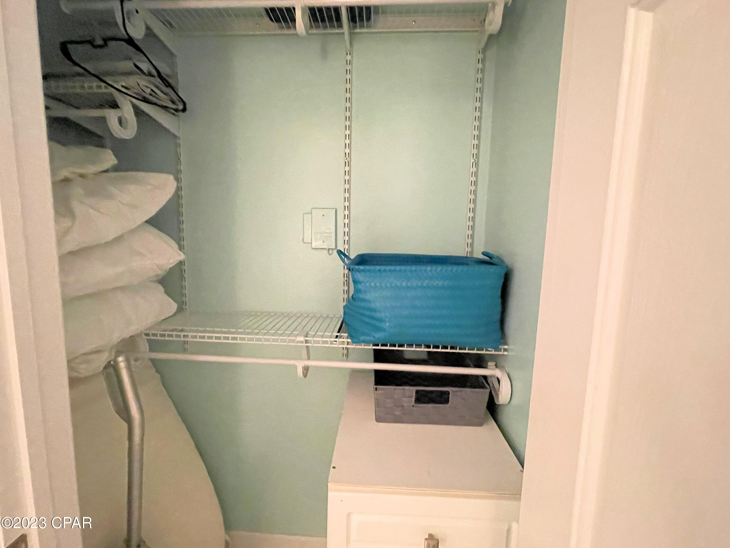 Twin Palms Resort - Residential