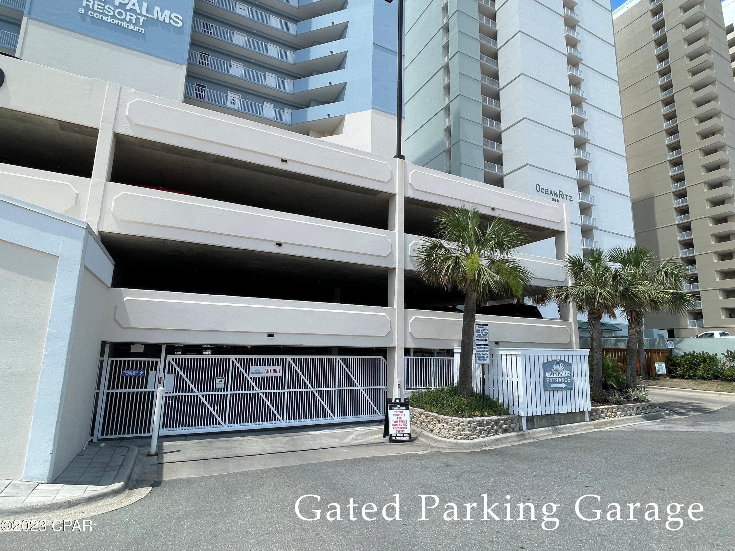 Twin Palms Resort - Residential