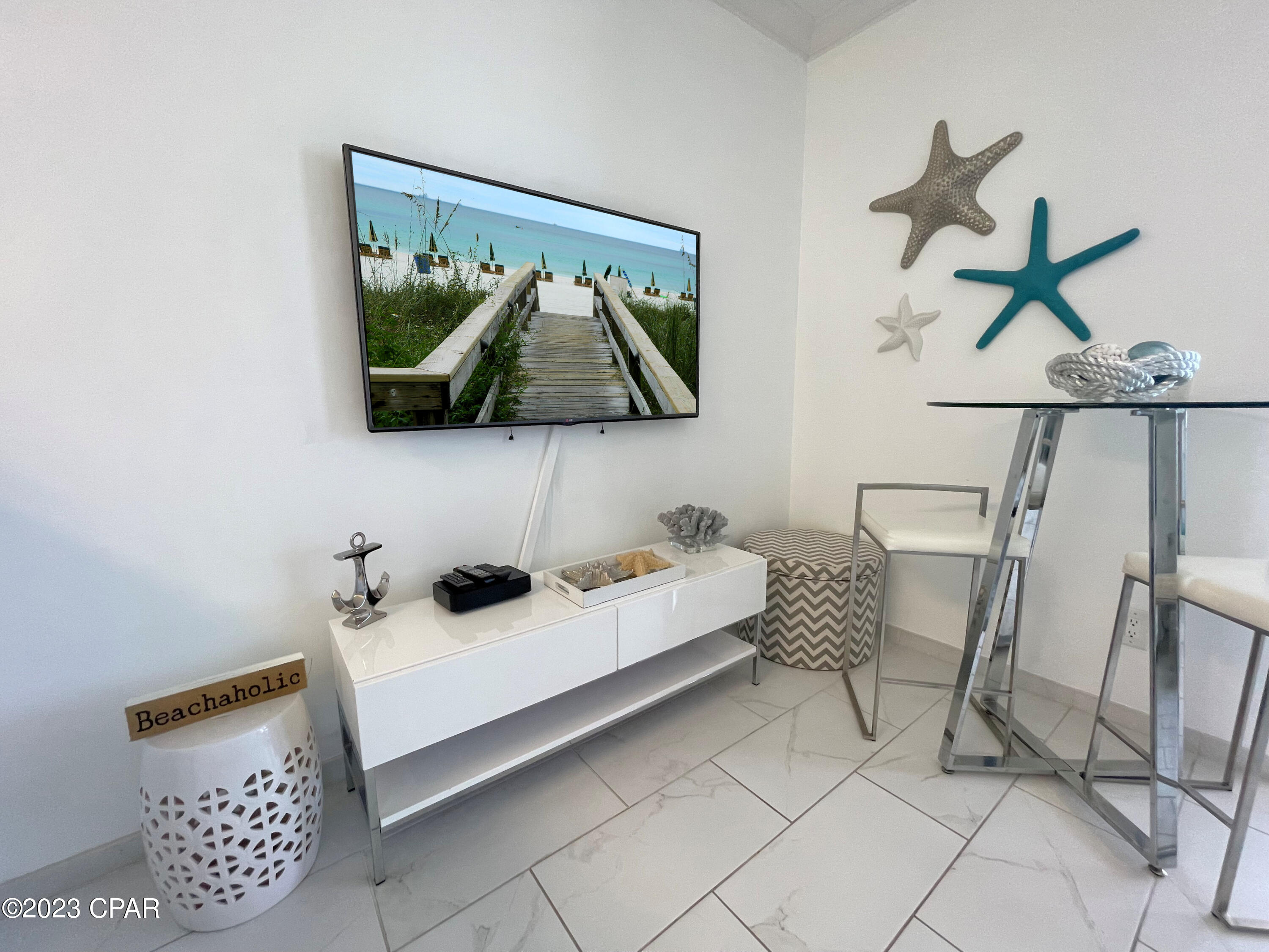 Twin Palms Resort - Residential