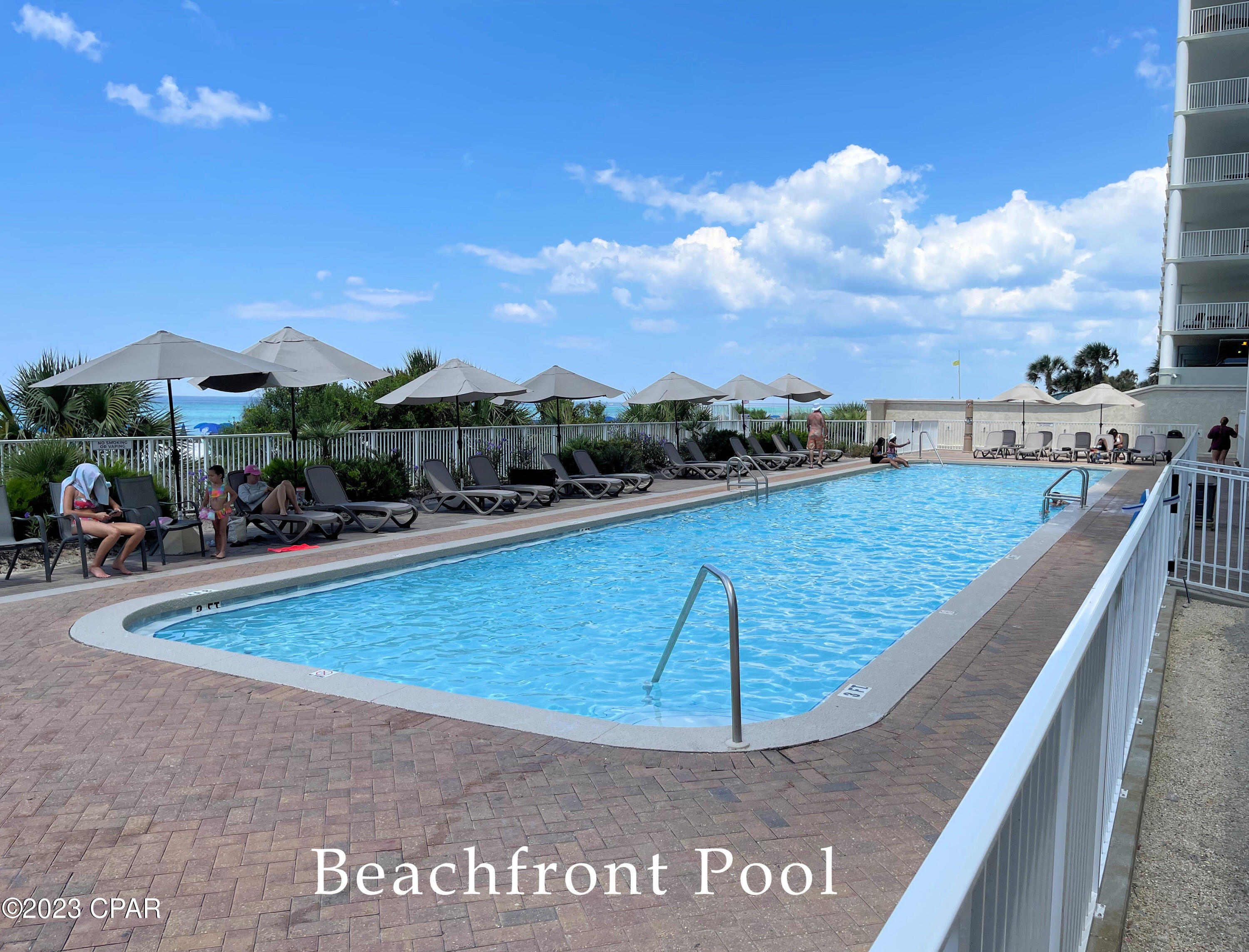 Twin Palms Resort - Residential