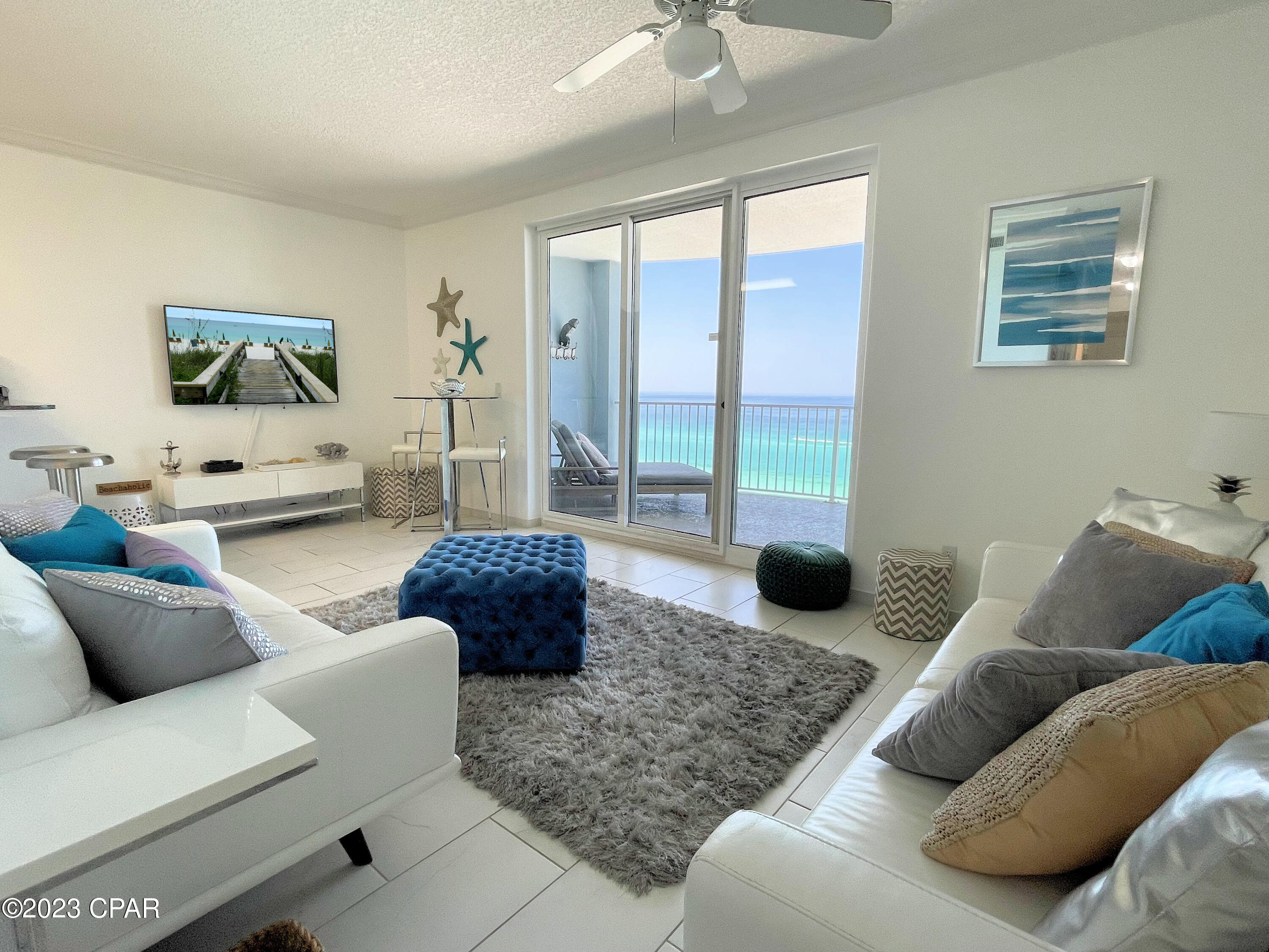 Twin Palms Resort - Residential