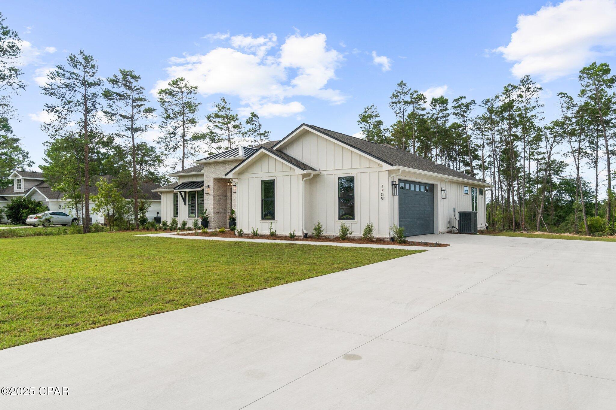 Pinebrook - Residential