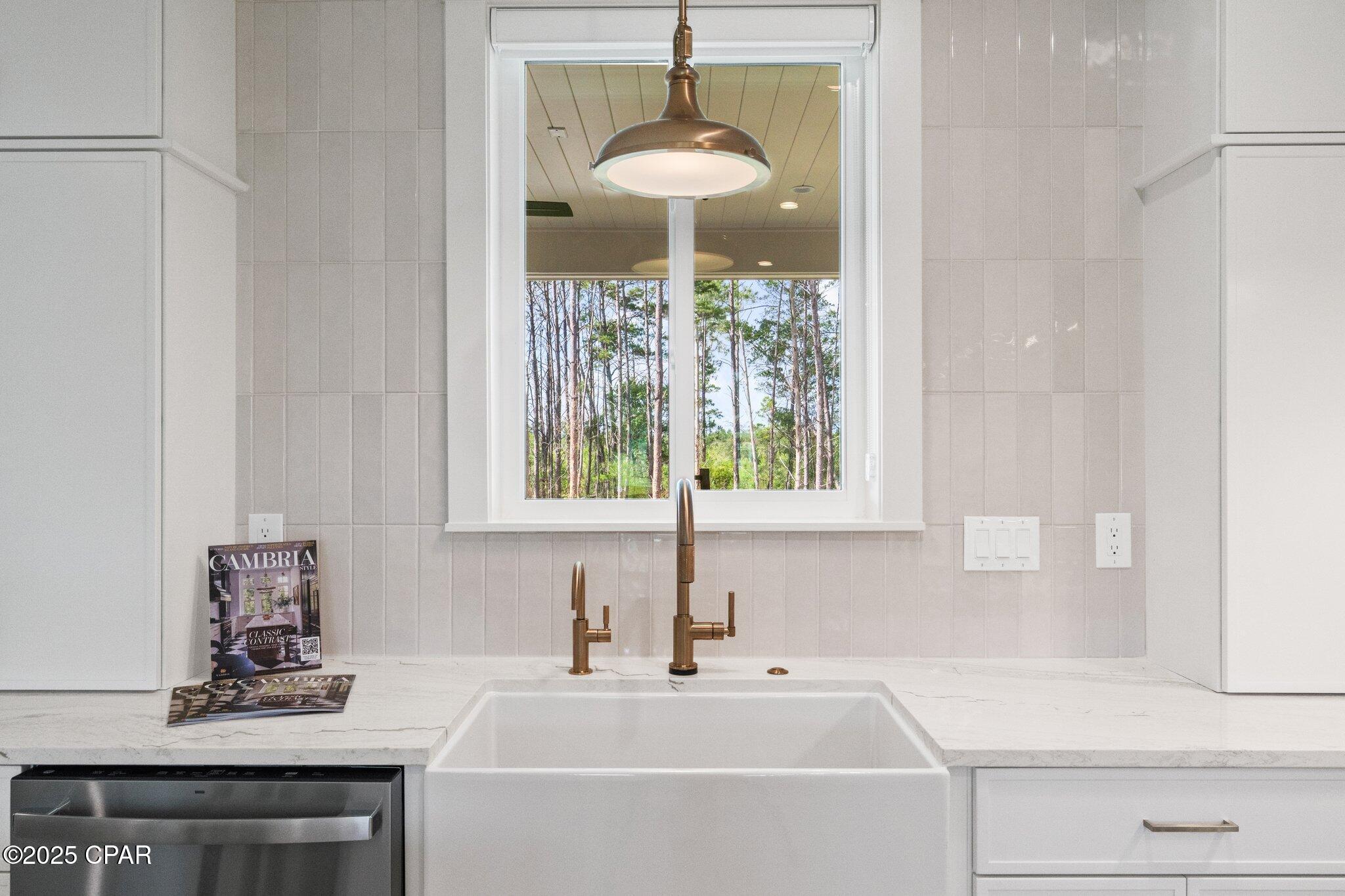 Pinebrook - Residential