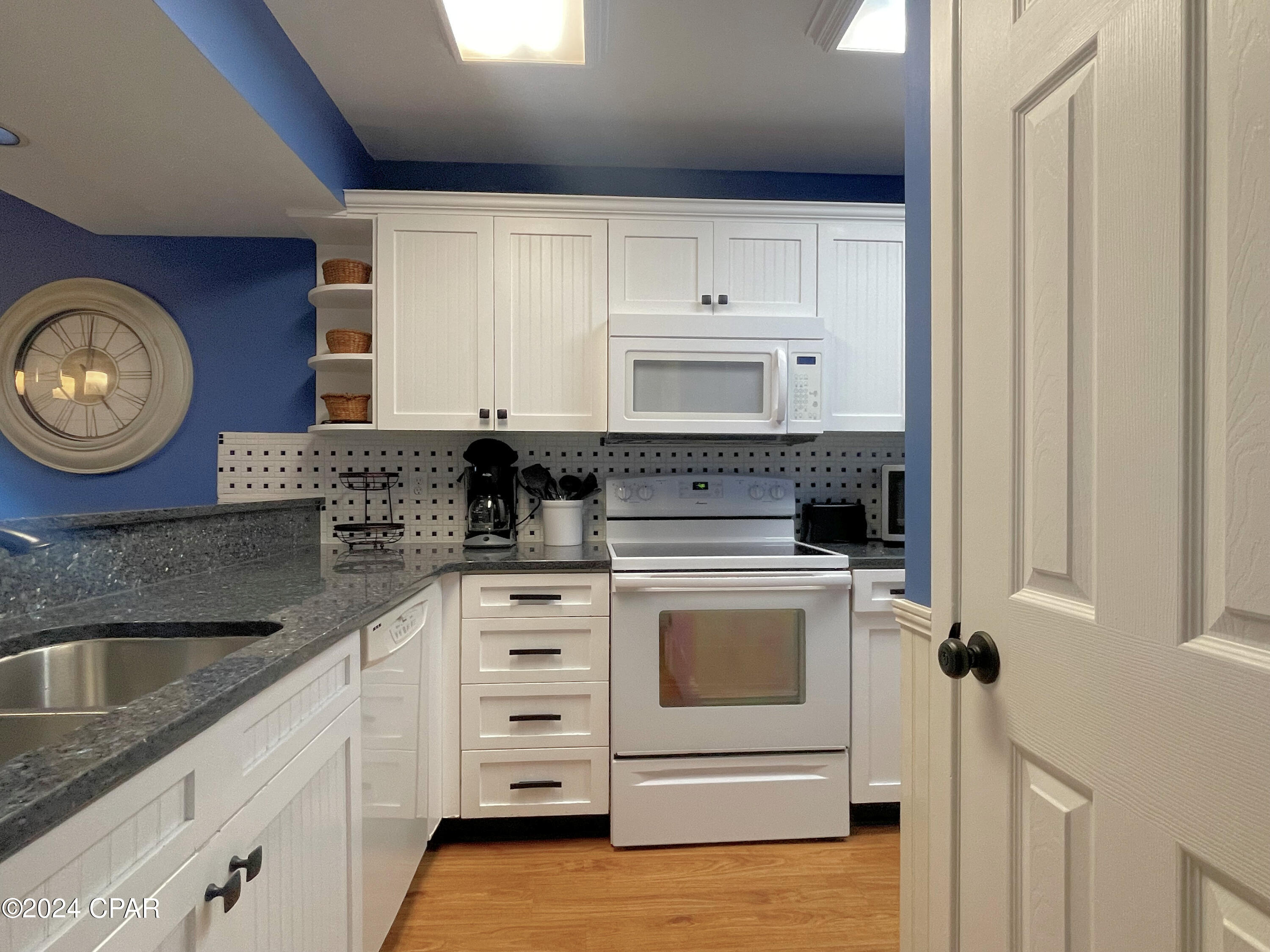 Edgewater Golf Villas 5 B - Residential