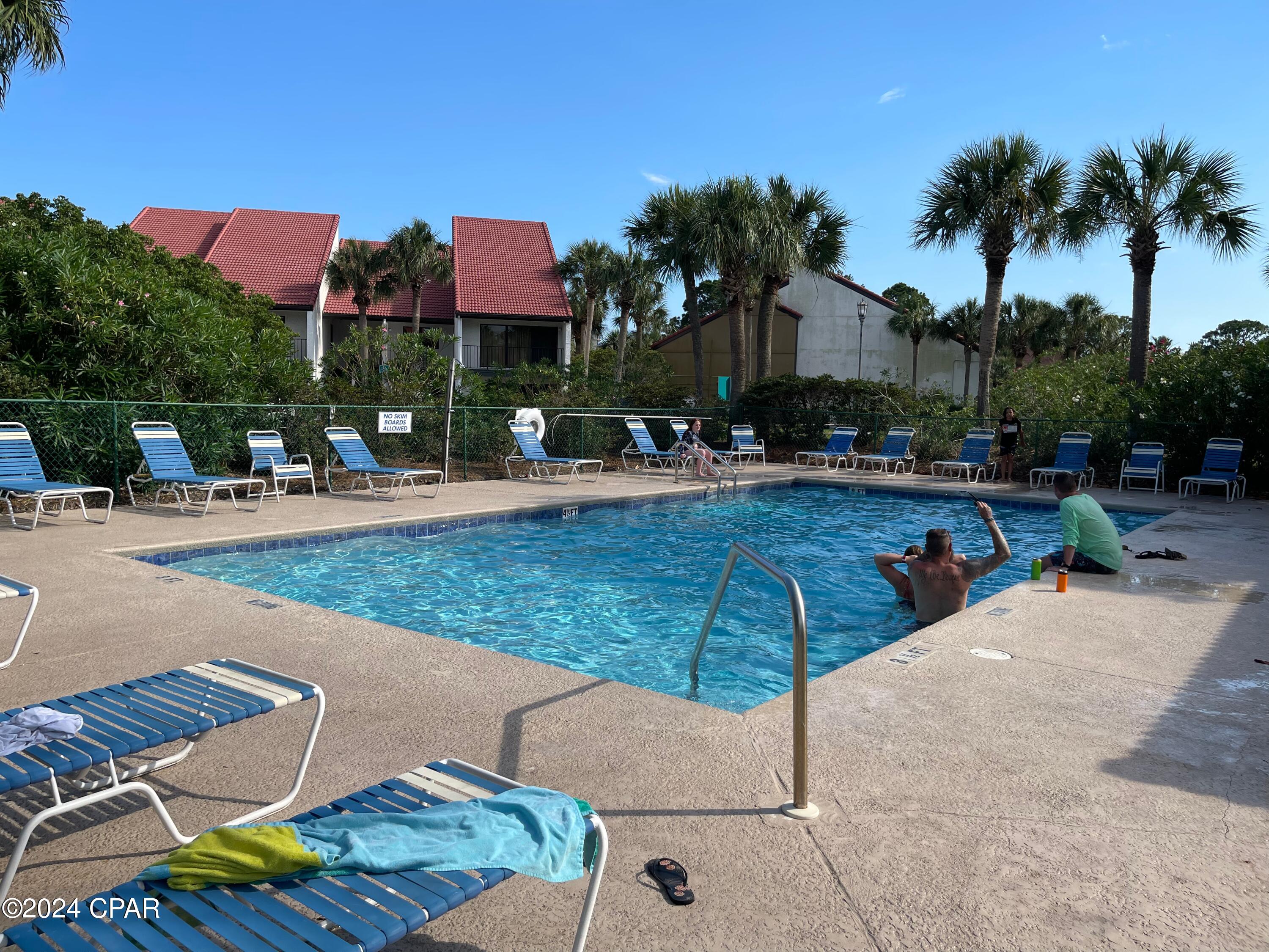 Edgewater Golf Villas 5 B - Residential