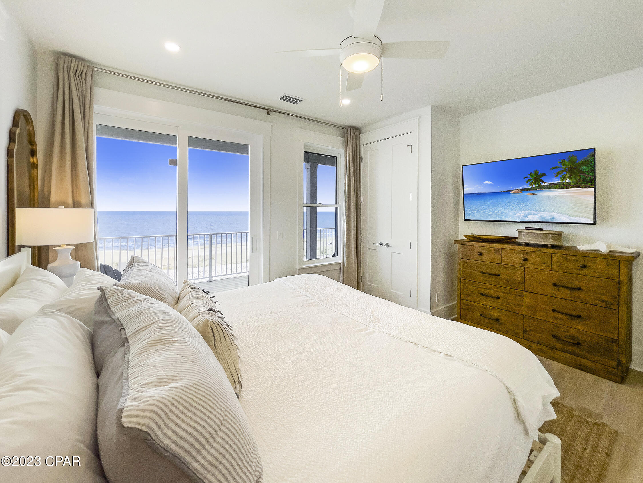 Camp Palms - Residential