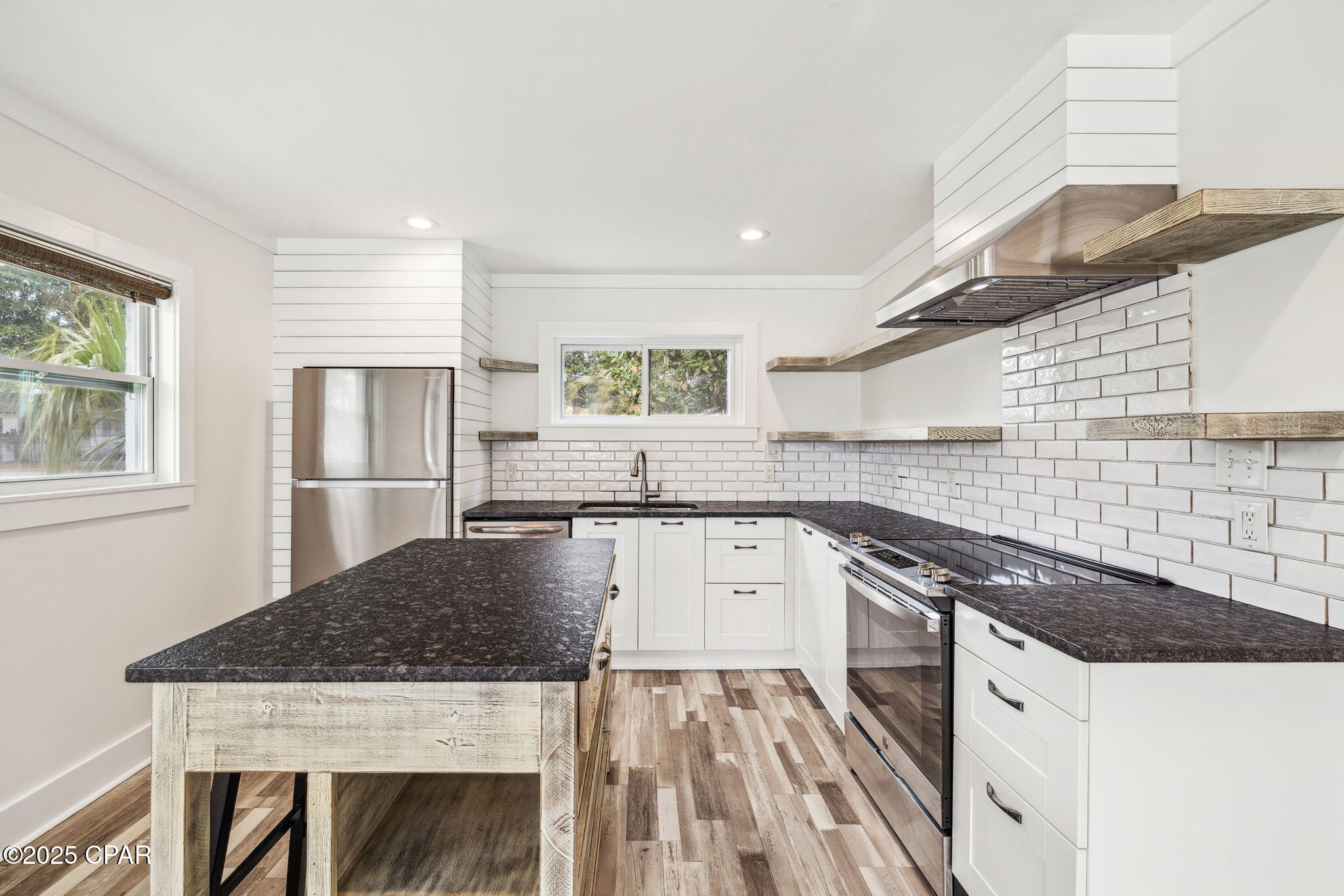 Blue Mountain Beach - Residential