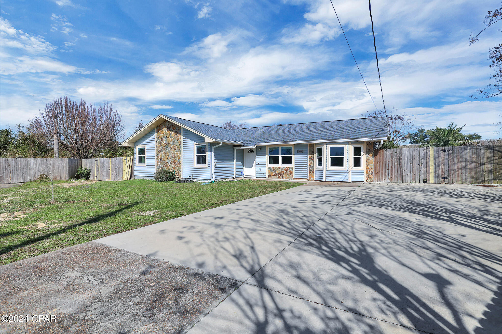 Towne & Country Lake Estates - Residential